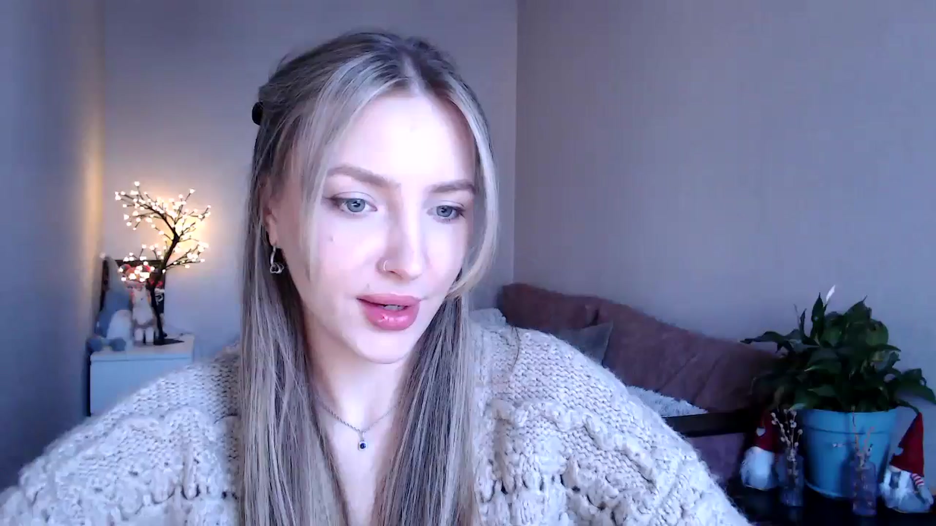 Gallery image thumbnail from My_Diana's myfreecams stream on, 04/18/2025, 14:52 image 18 of 20