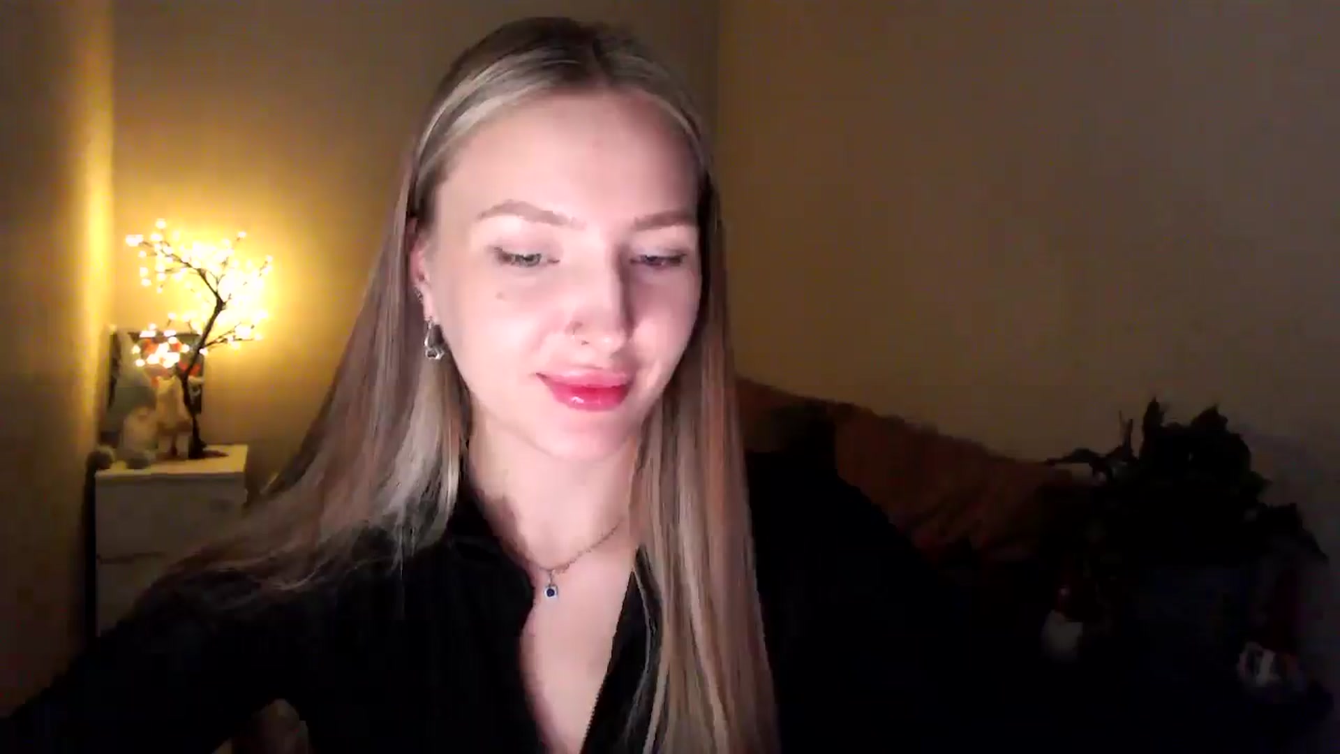 Gallery image thumbnail from My_Diana's myfreecams stream on, 04/18/2025, 22:49 image 14 of 20