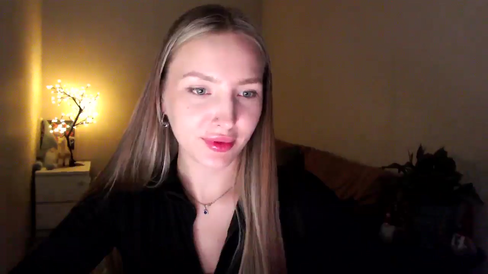 Gallery image thumbnail from My_Diana's myfreecams stream on, 04/18/2025, 22:49 image 12 of 20