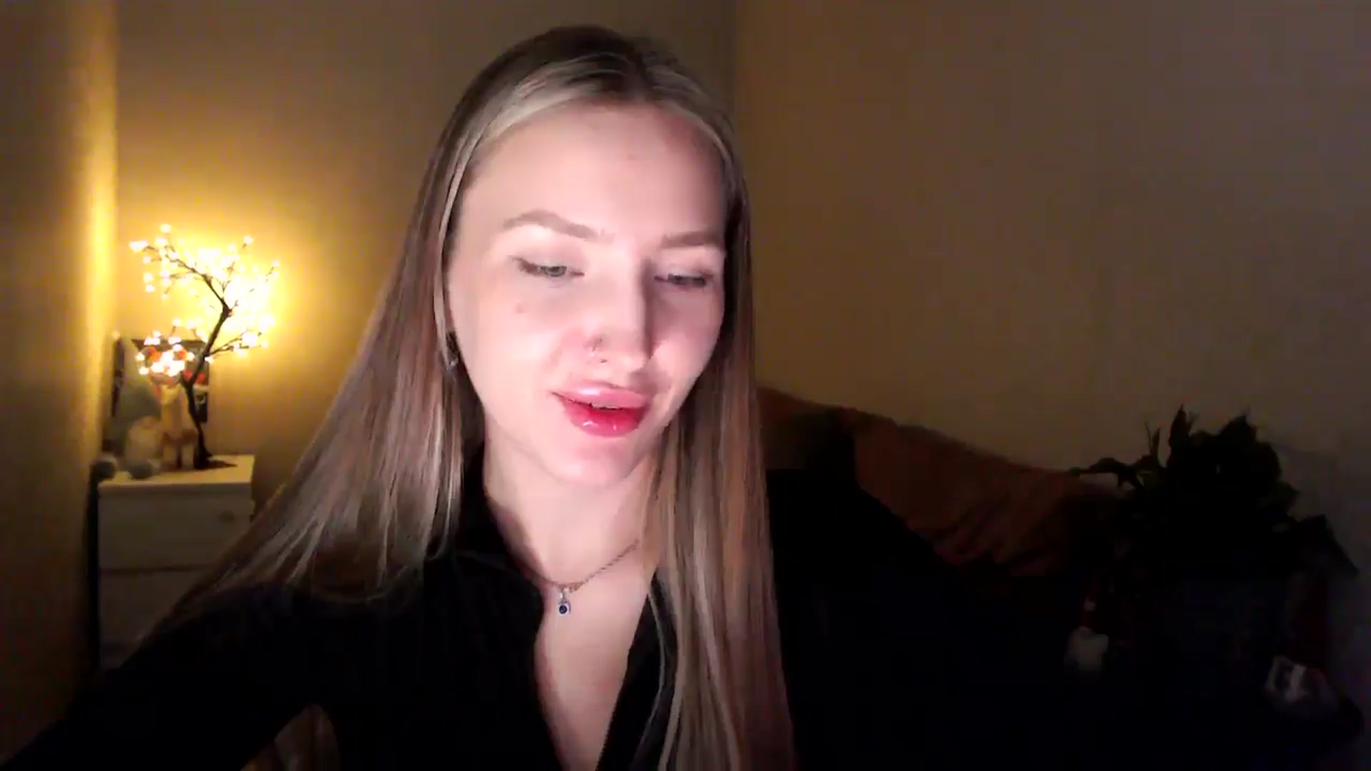 Gallery image thumbnail from My_Diana's myfreecams stream on, 04/18/2025, 22:49 image 13 of 20