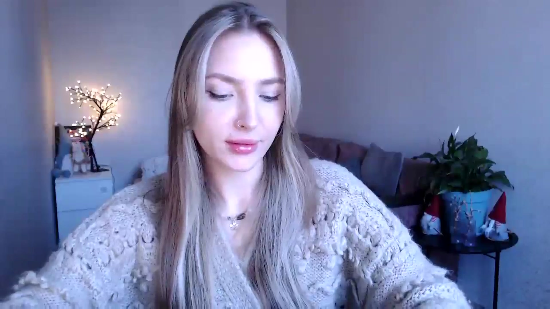 Gallery image thumbnail from My_Diana's myfreecams stream on, 04/19/2025, 14:03 image 11 of 20