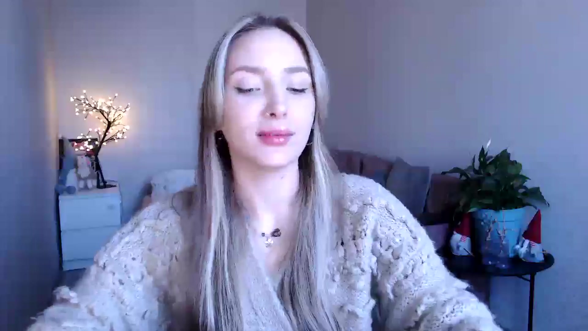 Gallery image thumbnail from My_Diana's myfreecams stream on, 04/19/2025, 14:03 image 3 of 20