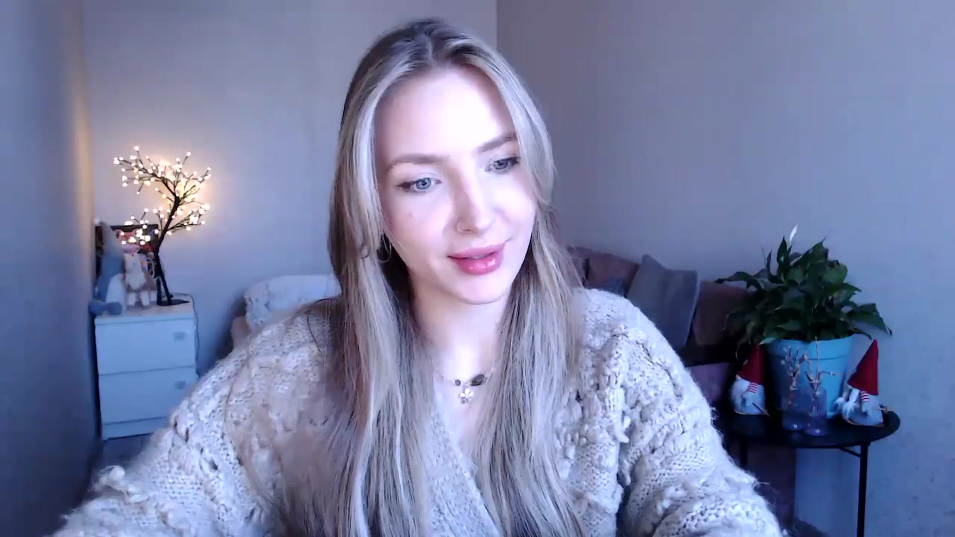 Gallery image thumbnail from My_Diana's myfreecams stream on, 04/19/2025, 14:03 image 2 of 20