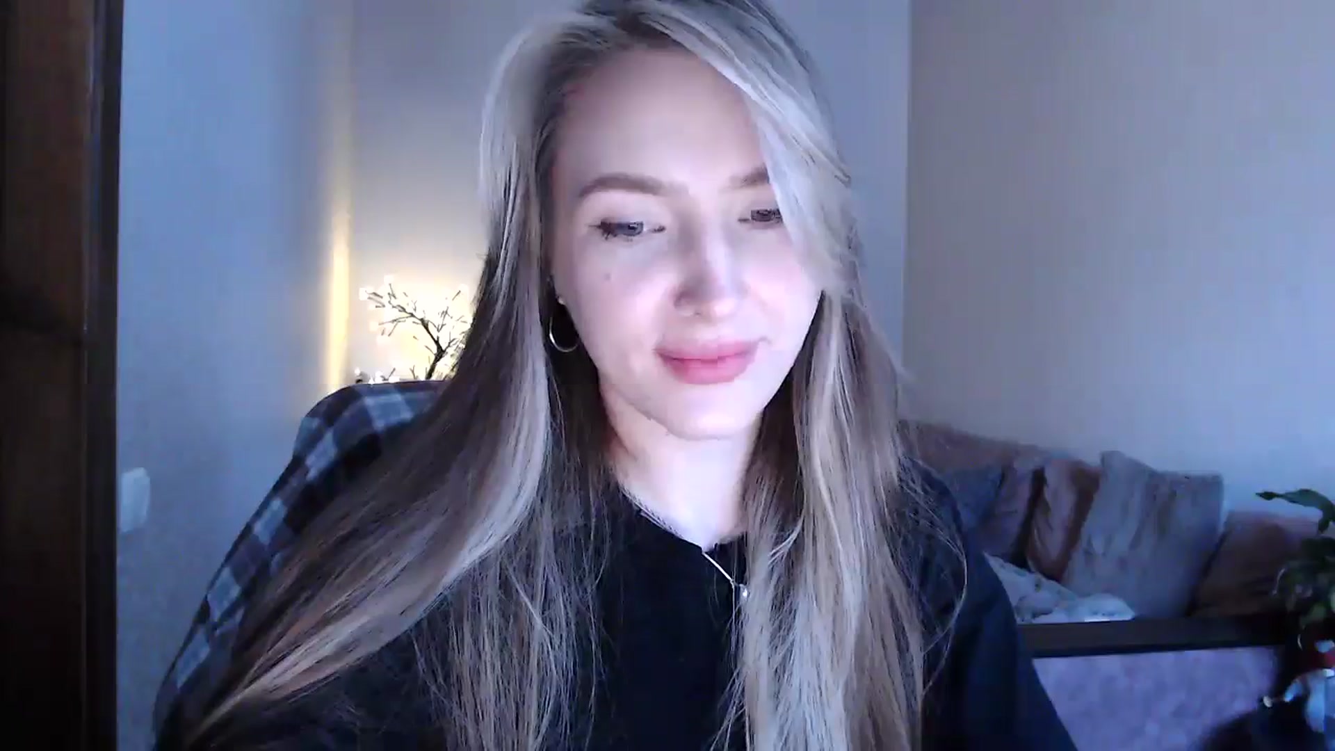 Gallery image thumbnail from My_Diana's myfreecams stream on, 04/24/2025, 15:27 image 18 of 20