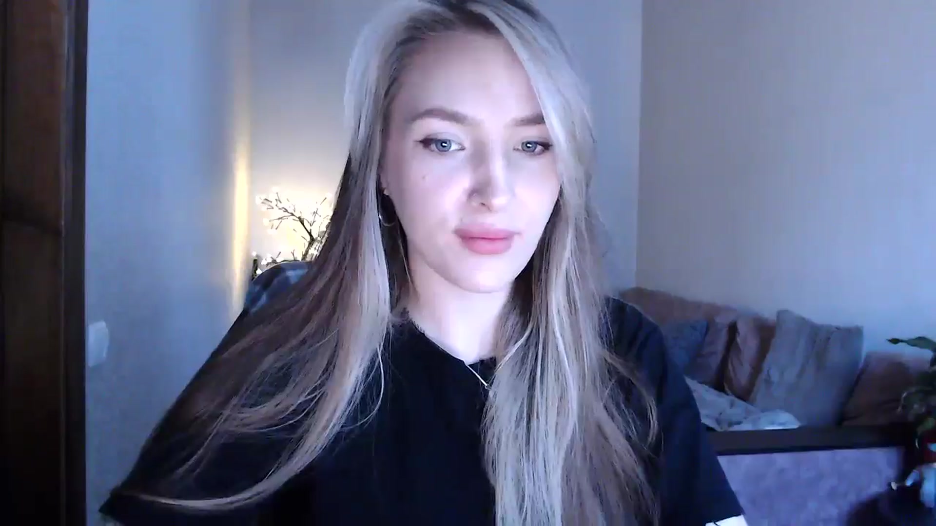 Gallery image thumbnail from My_Diana's myfreecams stream on, 04/24/2025, 15:27 image 12 of 20