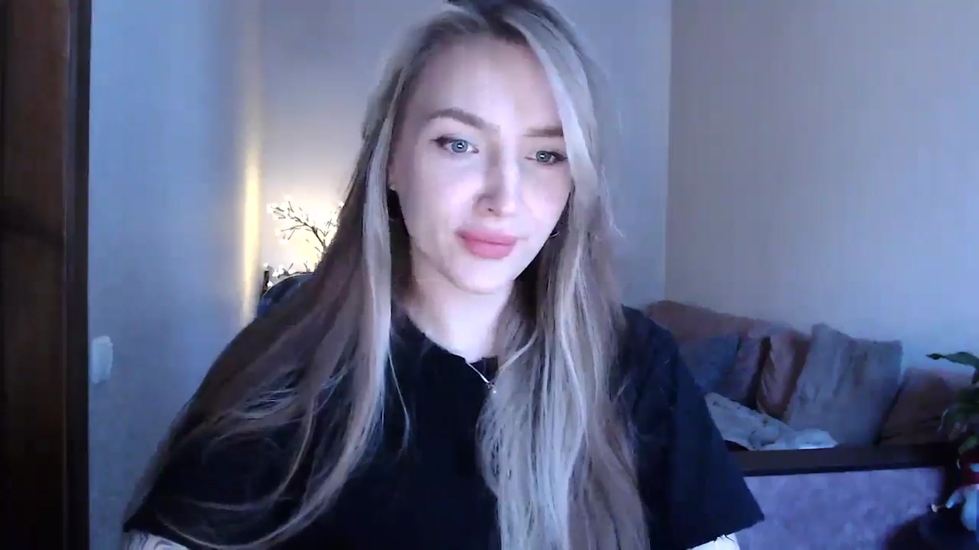 Gallery image thumbnail from My_Diana's myfreecams stream on, 04/24/2025, 15:27 image 14 of 20