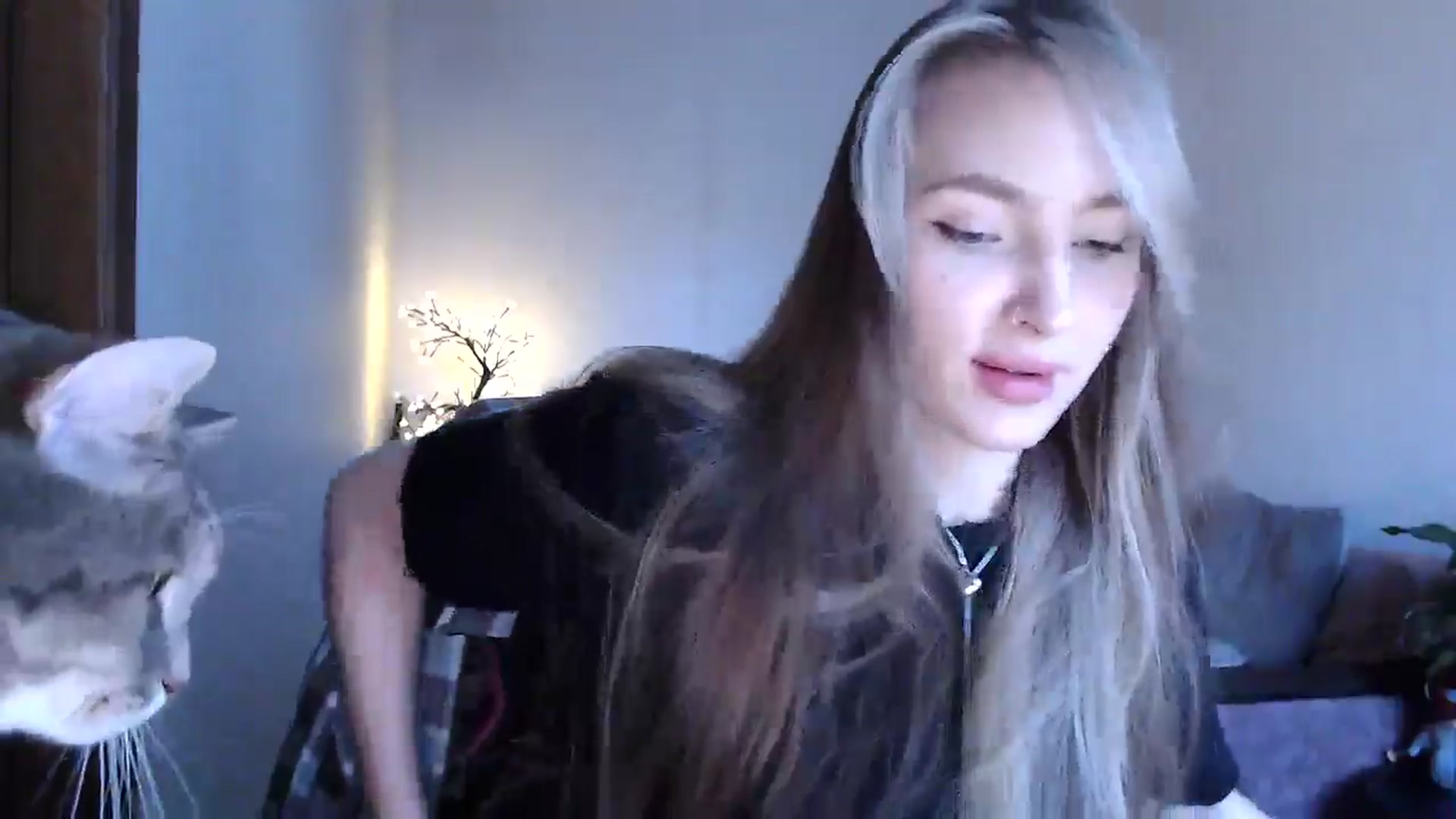 Gallery image thumbnail from My_Diana's myfreecams stream on, 04/24/2025, 15:27 image 15 of 20