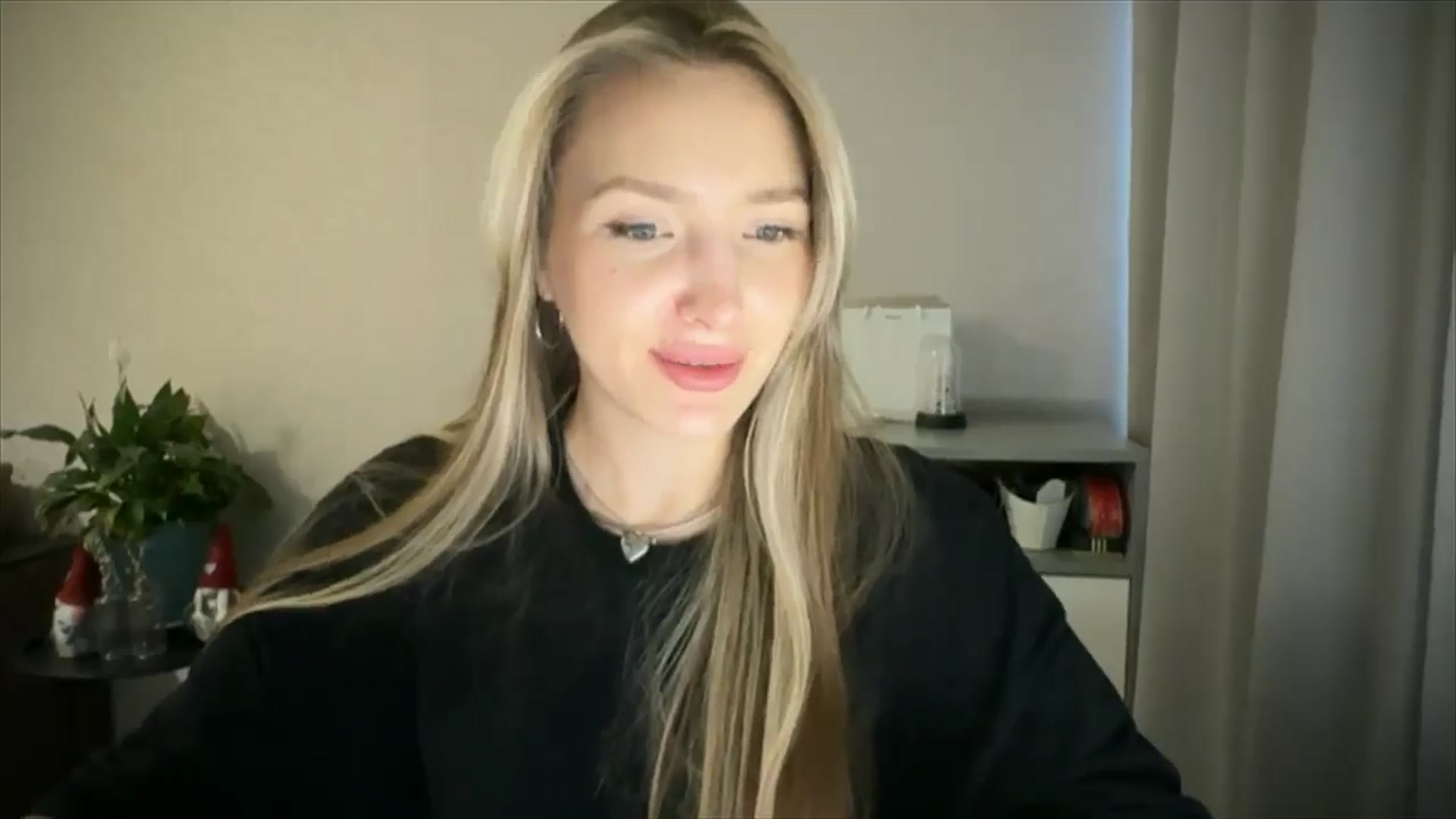 Gallery image thumbnail from My_Diana's myfreecams stream on, 04/26/2025, 15:29 image 9 of 20