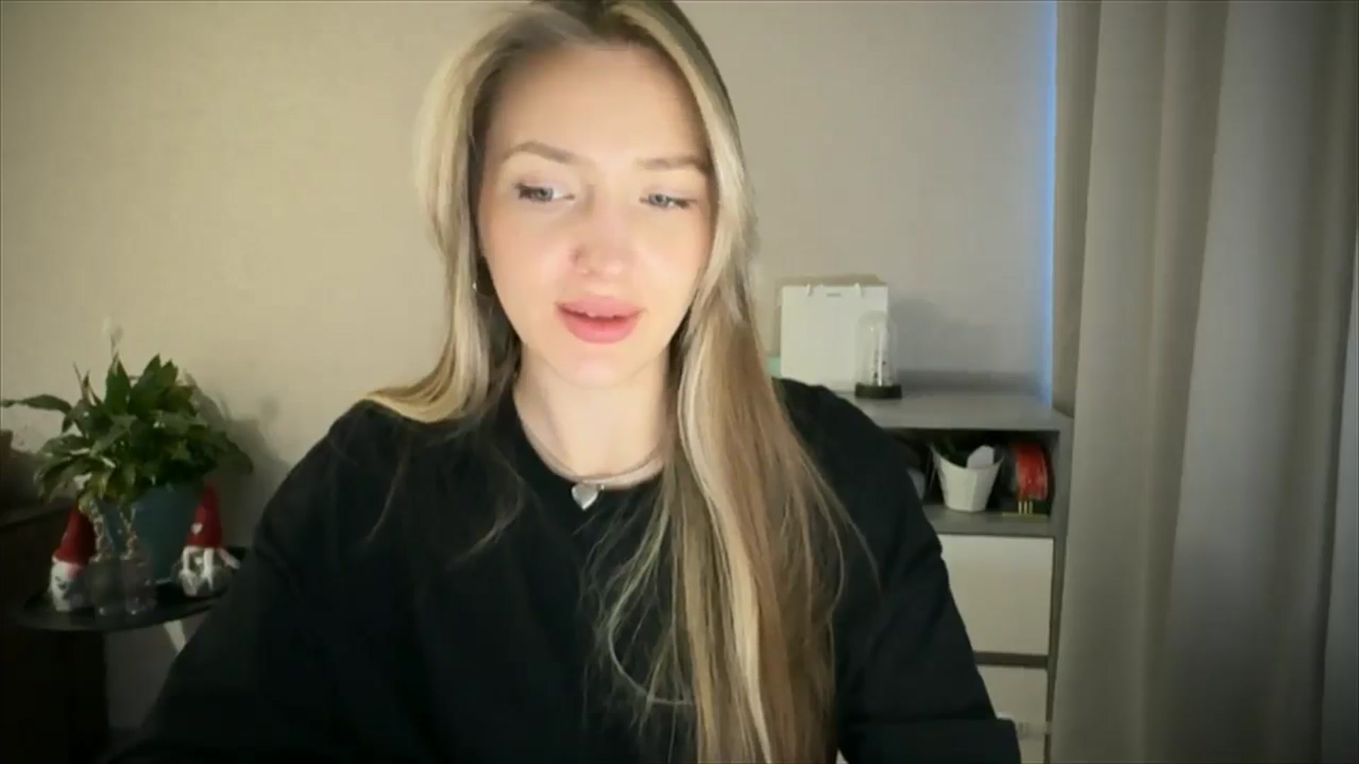 Gallery image thumbnail from My_Diana's myfreecams stream on, 04/26/2025, 15:29 image 11 of 20