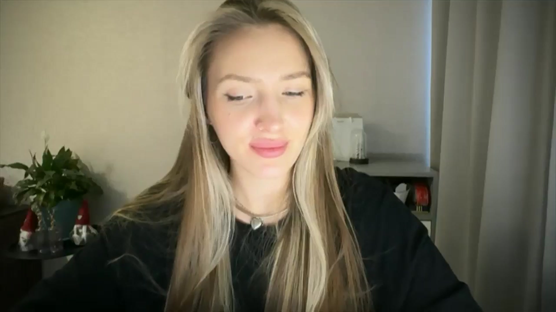 Gallery image thumbnail from My_Diana's myfreecams stream on, 04/26/2025, 15:29 image 3 of 20