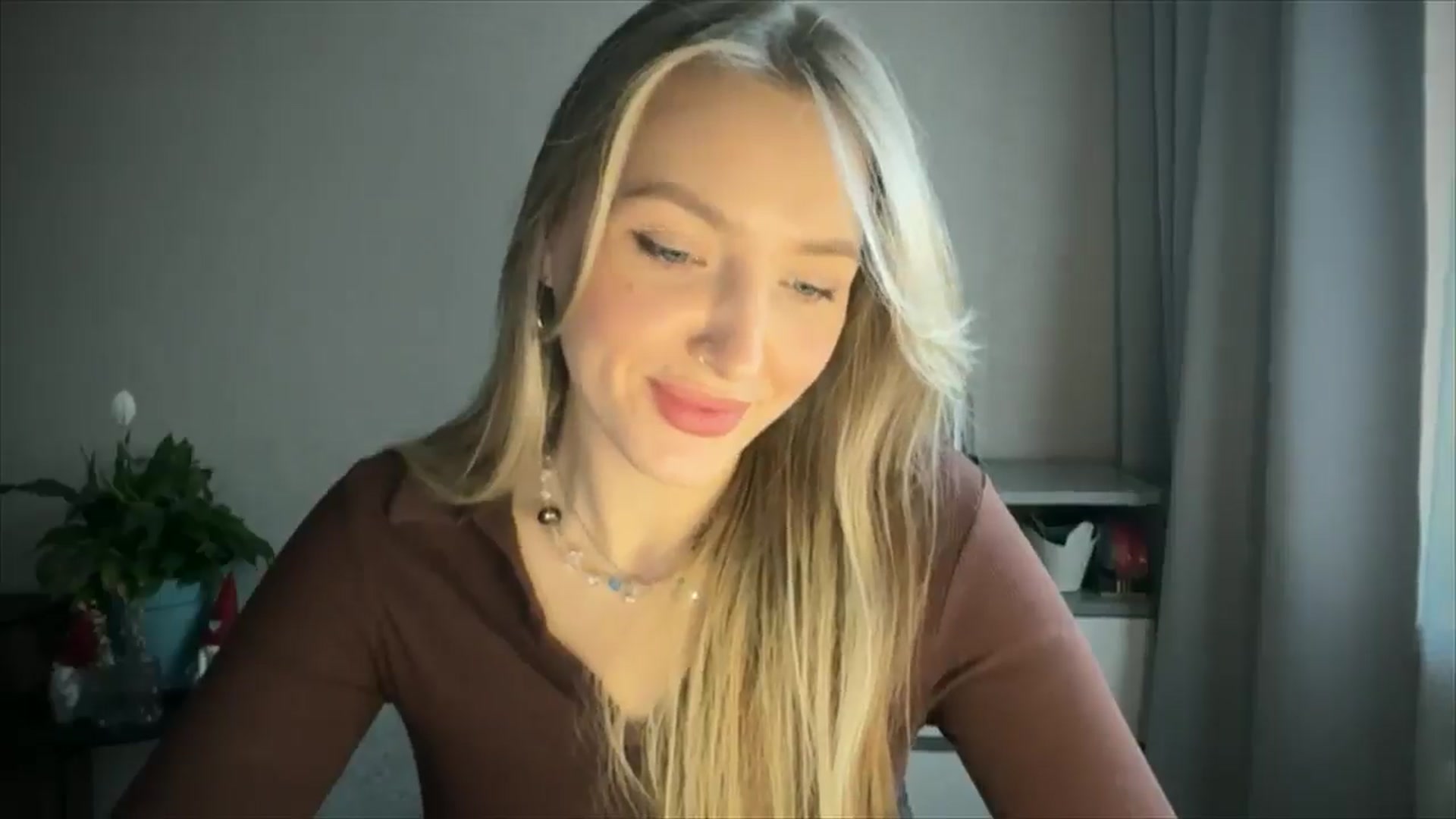 Gallery image thumbnail from My_Diana's myfreecams stream on, 04/27/2025, 16:09 image 20 of 20