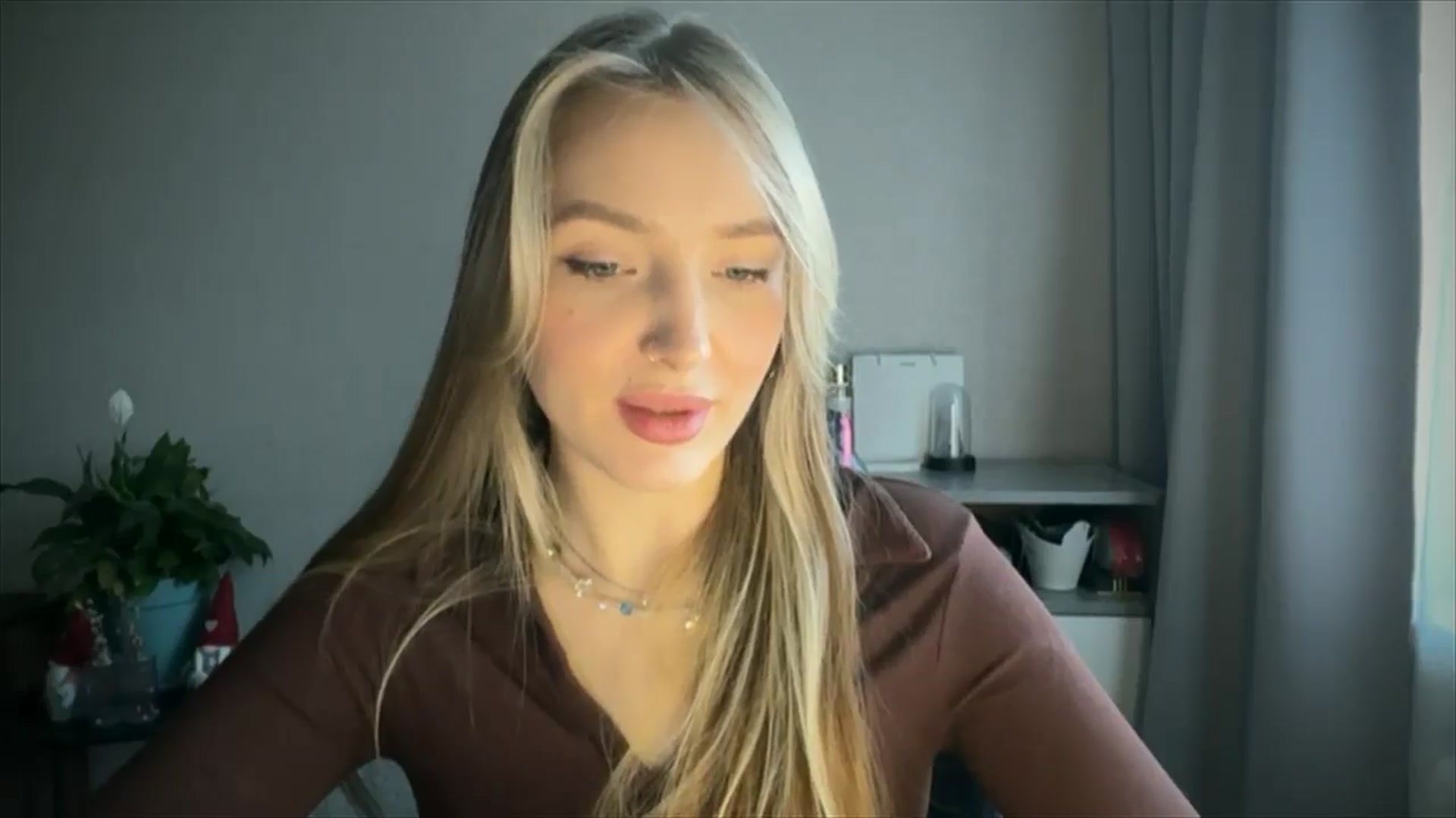 Gallery image thumbnail from My_Diana's myfreecams stream on, 04/27/2025, 16:09 image 17 of 20