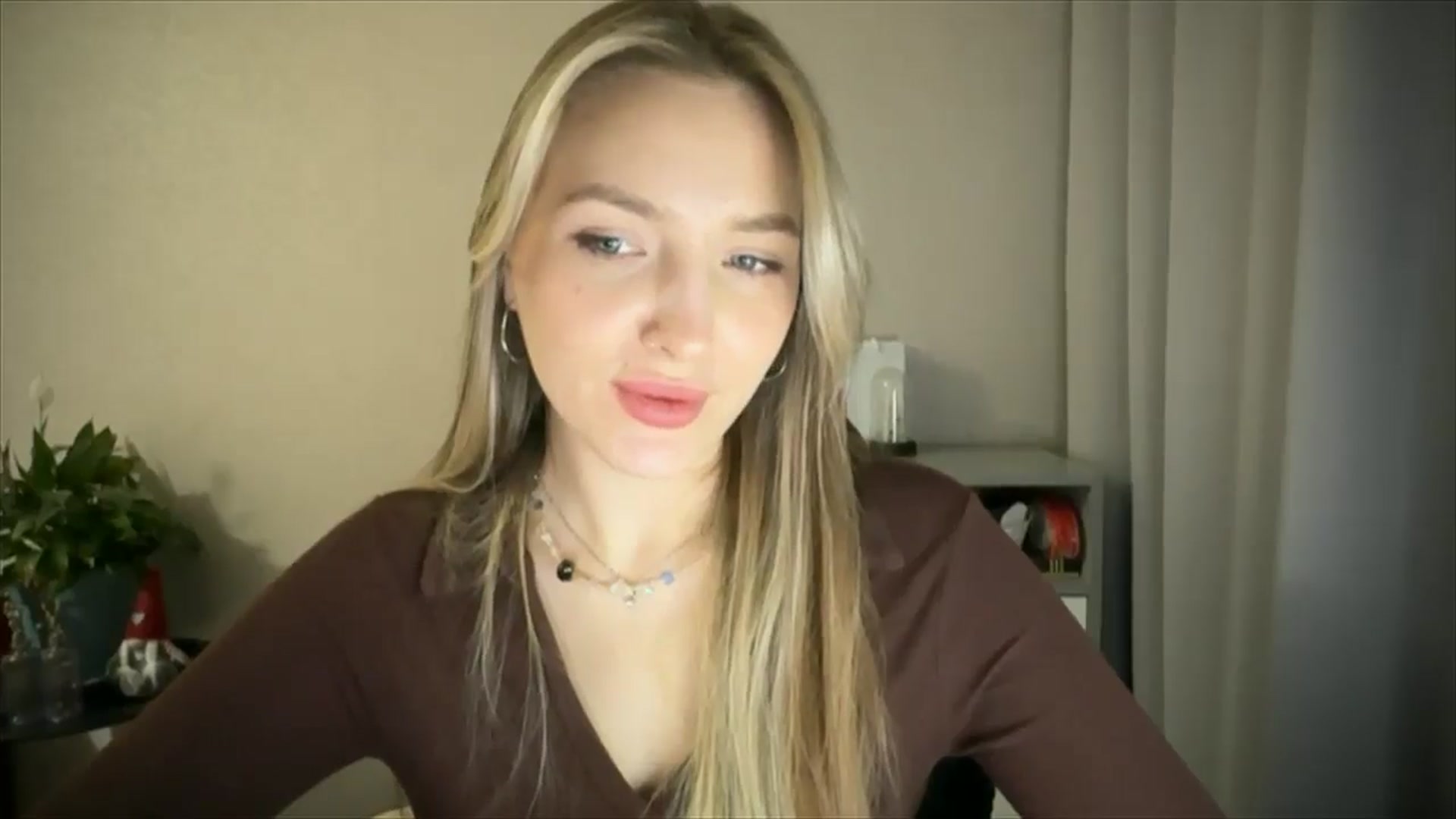 Gallery image thumbnail from My_Diana's myfreecams stream on, 04/27/2025, 20:40 image 13 of 20