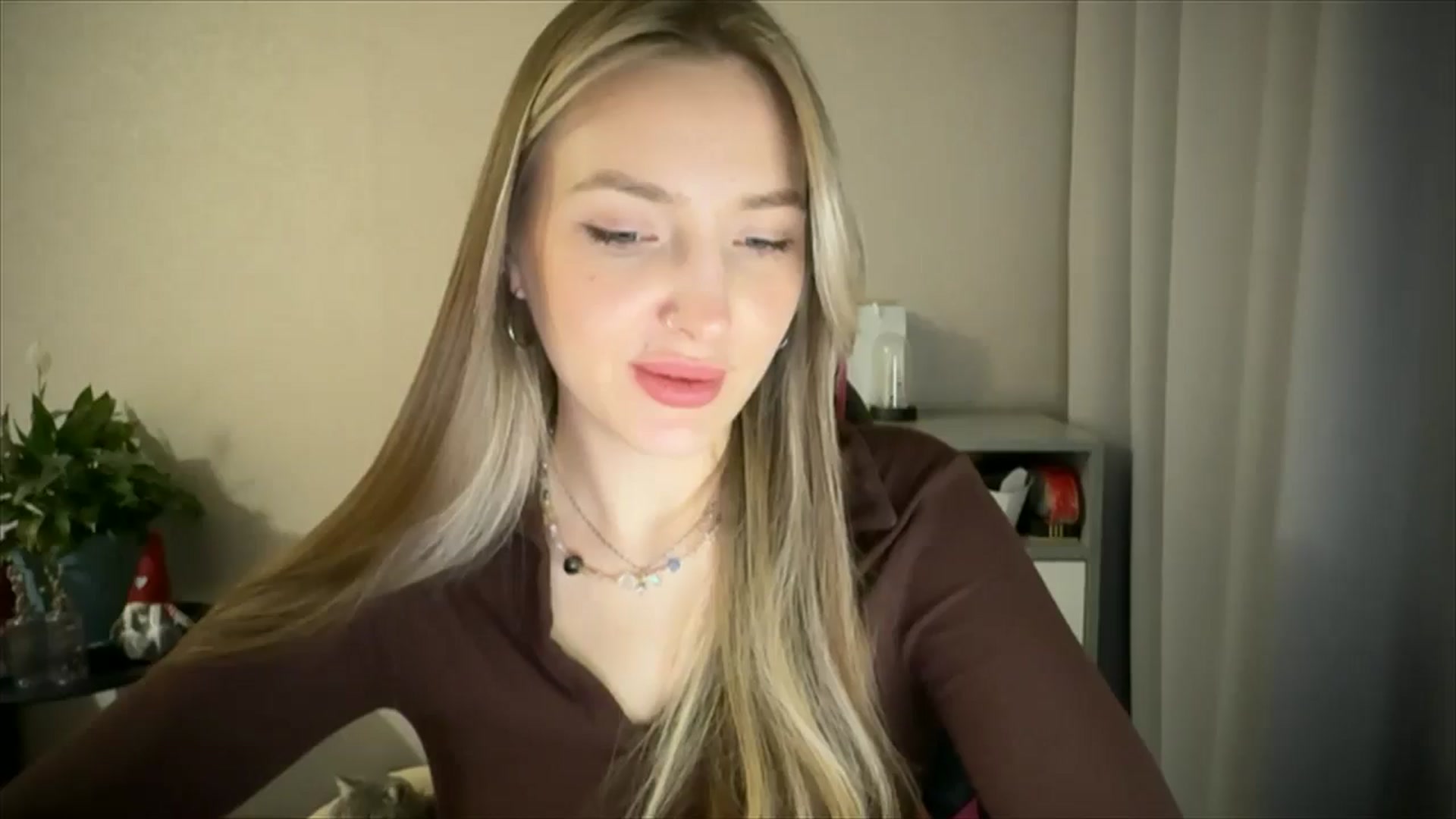 Gallery image thumbnail from My_Diana's myfreecams stream on, 04/27/2025, 20:40 image 6 of 20