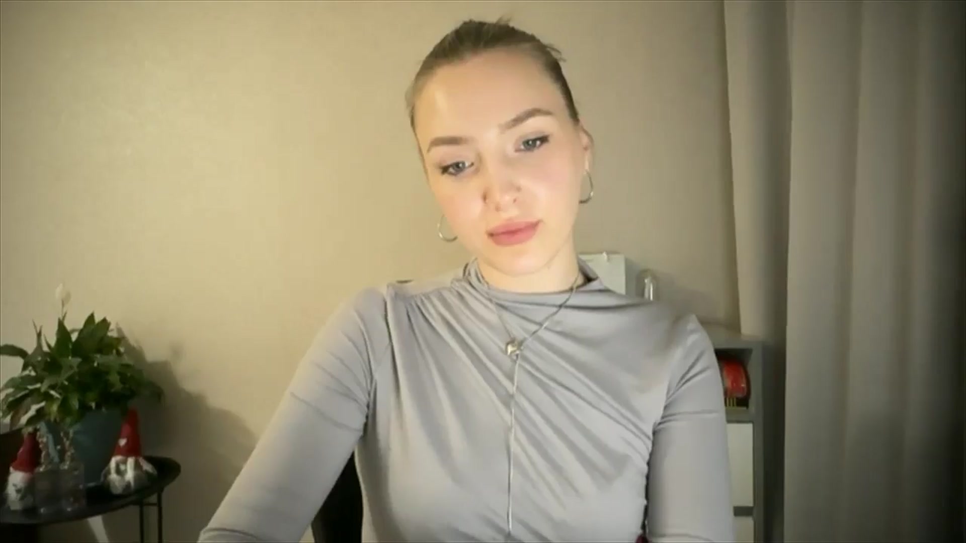 Gallery image thumbnail from My_Diana's myfreecams stream on, 04/28/2025, 21:13 image 13 of 20