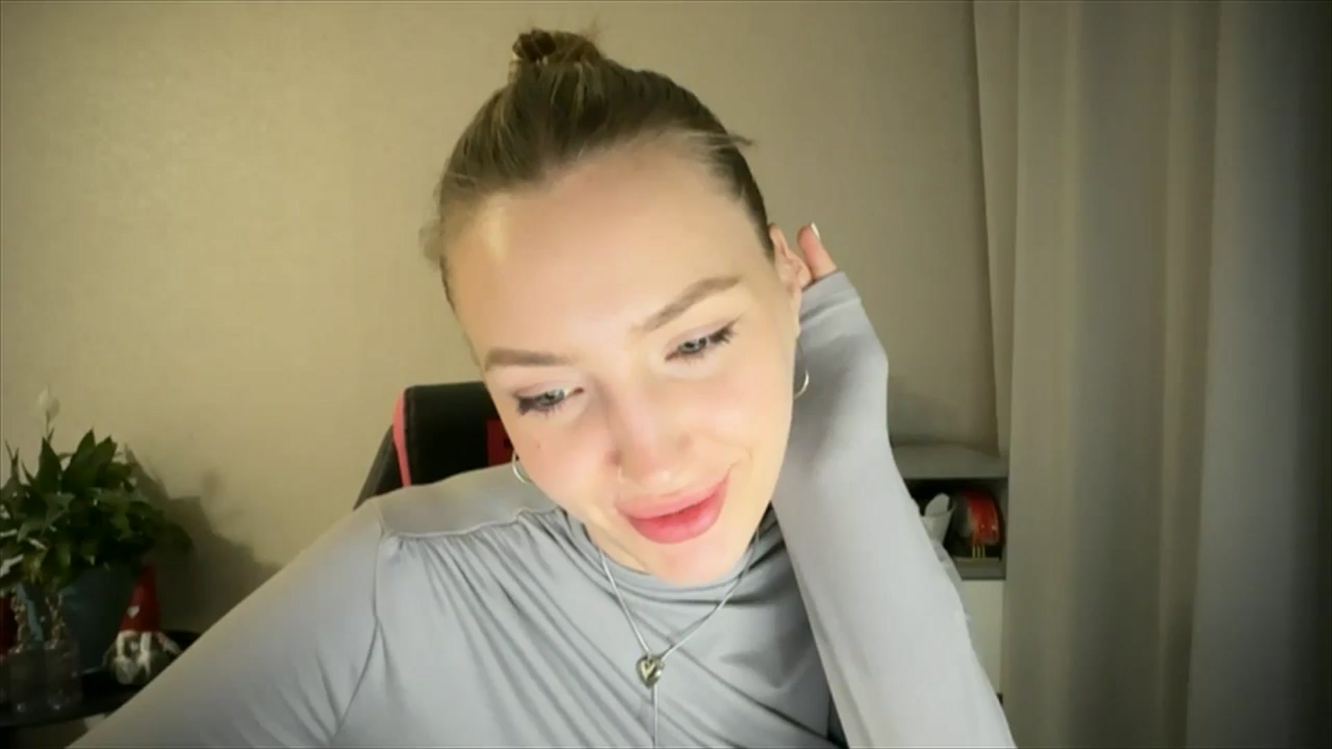 Gallery image thumbnail from My_Diana's myfreecams stream on, 04/28/2025, 21:33 image 5 of 20