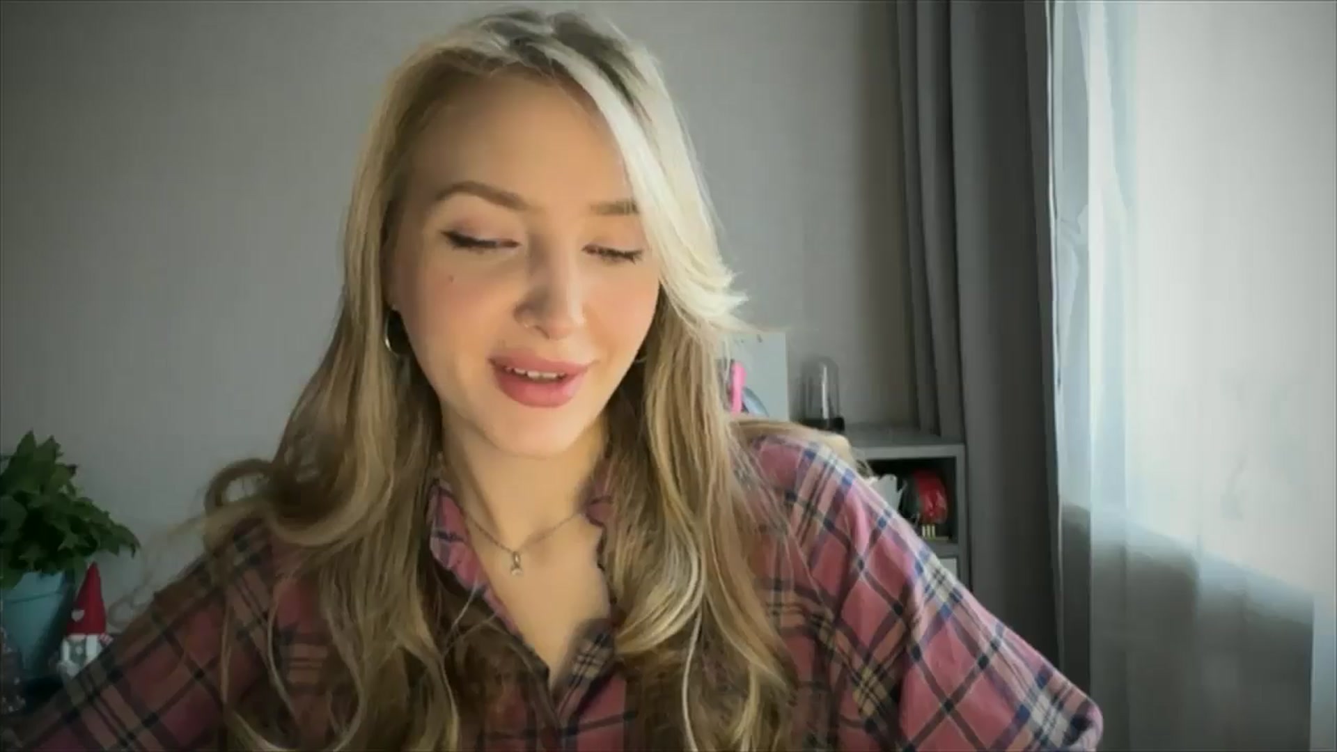 Gallery image thumbnail from My_Diana's myfreecams stream on, 04/29/2025, 16:20 image 3 of 20