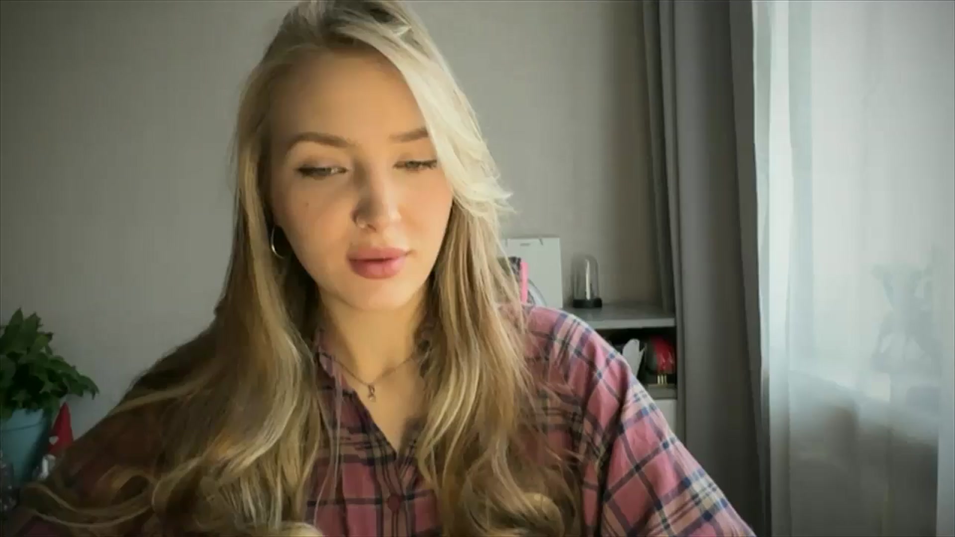 Gallery image thumbnail from My_Diana's myfreecams stream on, 04/29/2025, 16:20 image 6 of 20