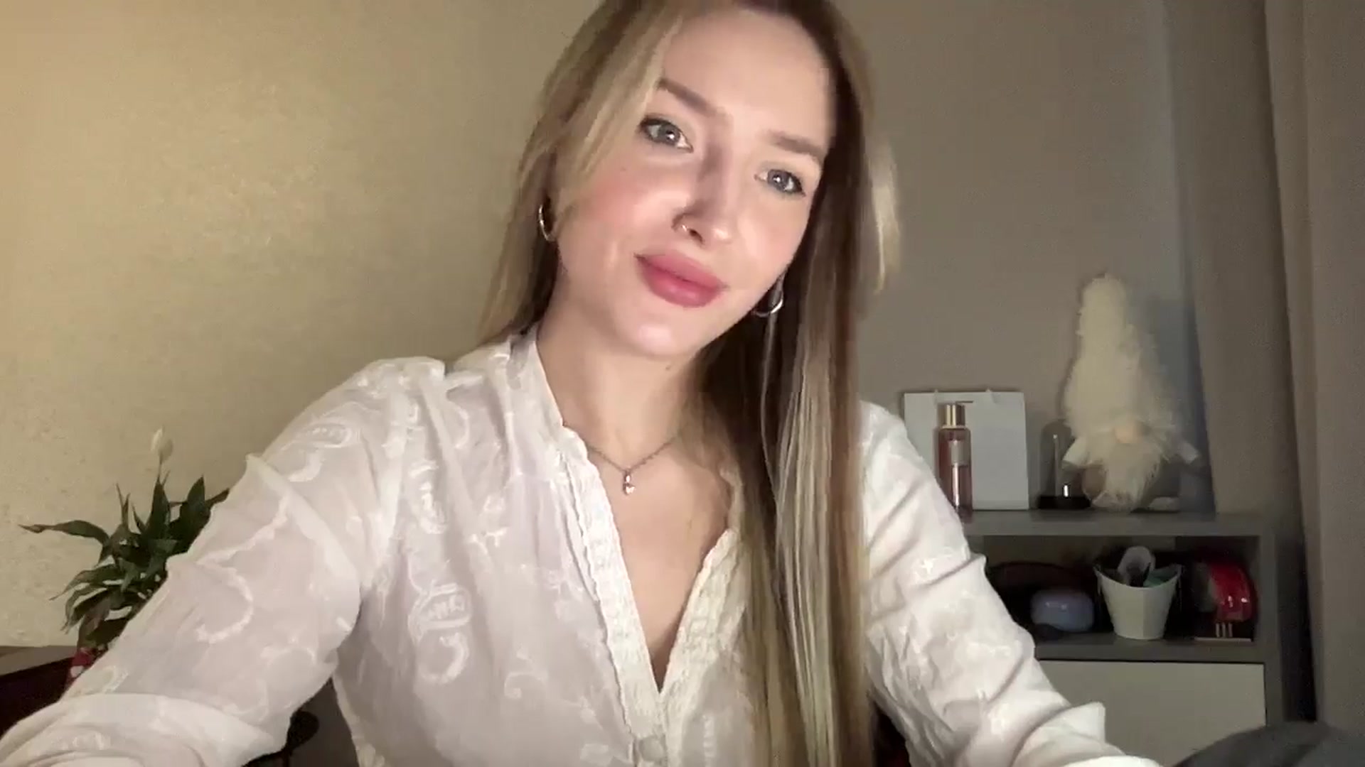 Gallery image thumbnail from My_Diana's myfreecams stream on, 05/03/2025, 14:39 image 6 of 20