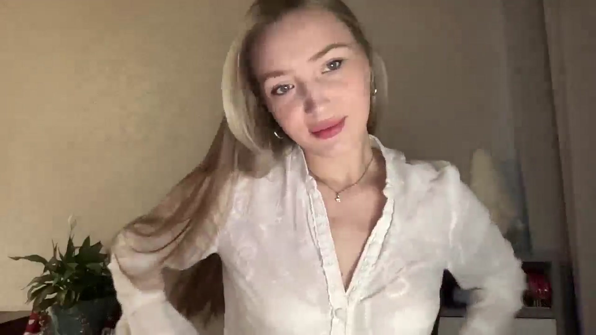 Gallery image thumbnail from My_Diana's myfreecams stream on, 05/03/2025, 14:39 image 11 of 20