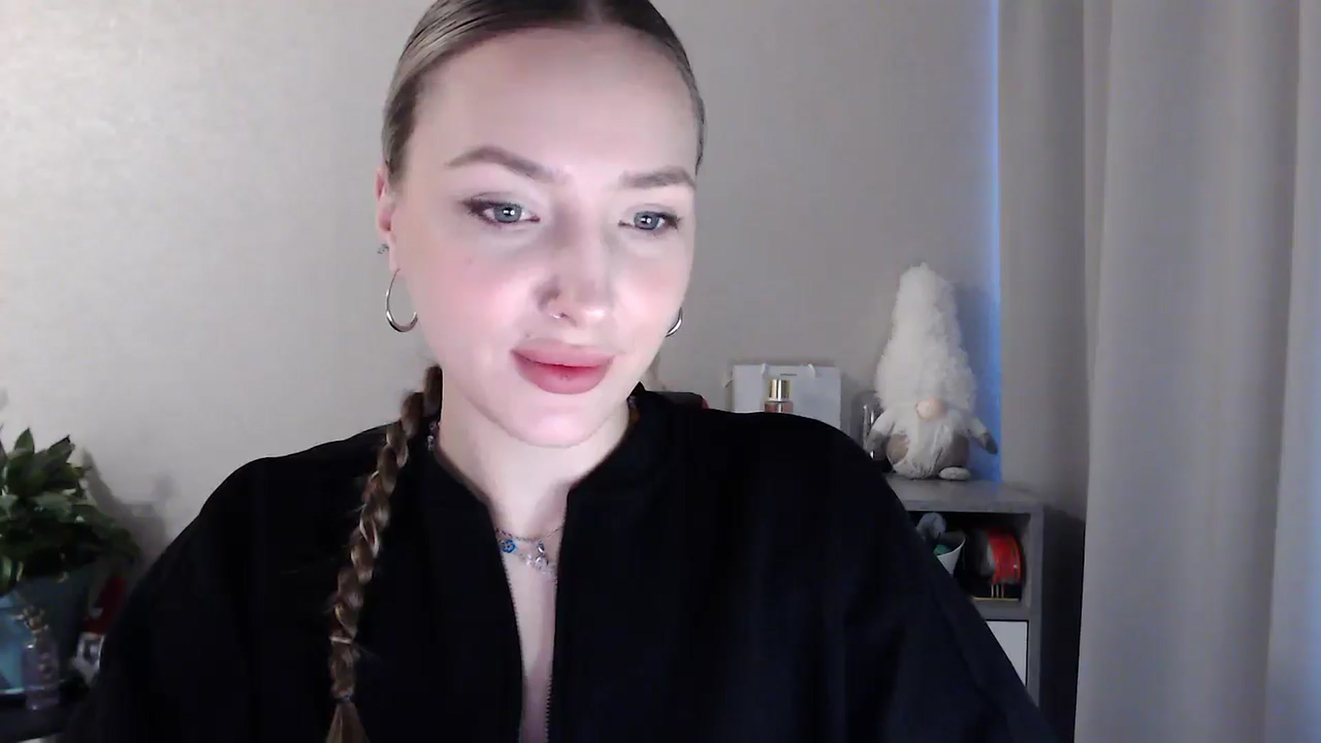 Gallery image thumbnail from My_Diana's myfreecams stream on, 05/04/2025, 15:22 image 16 of 20
