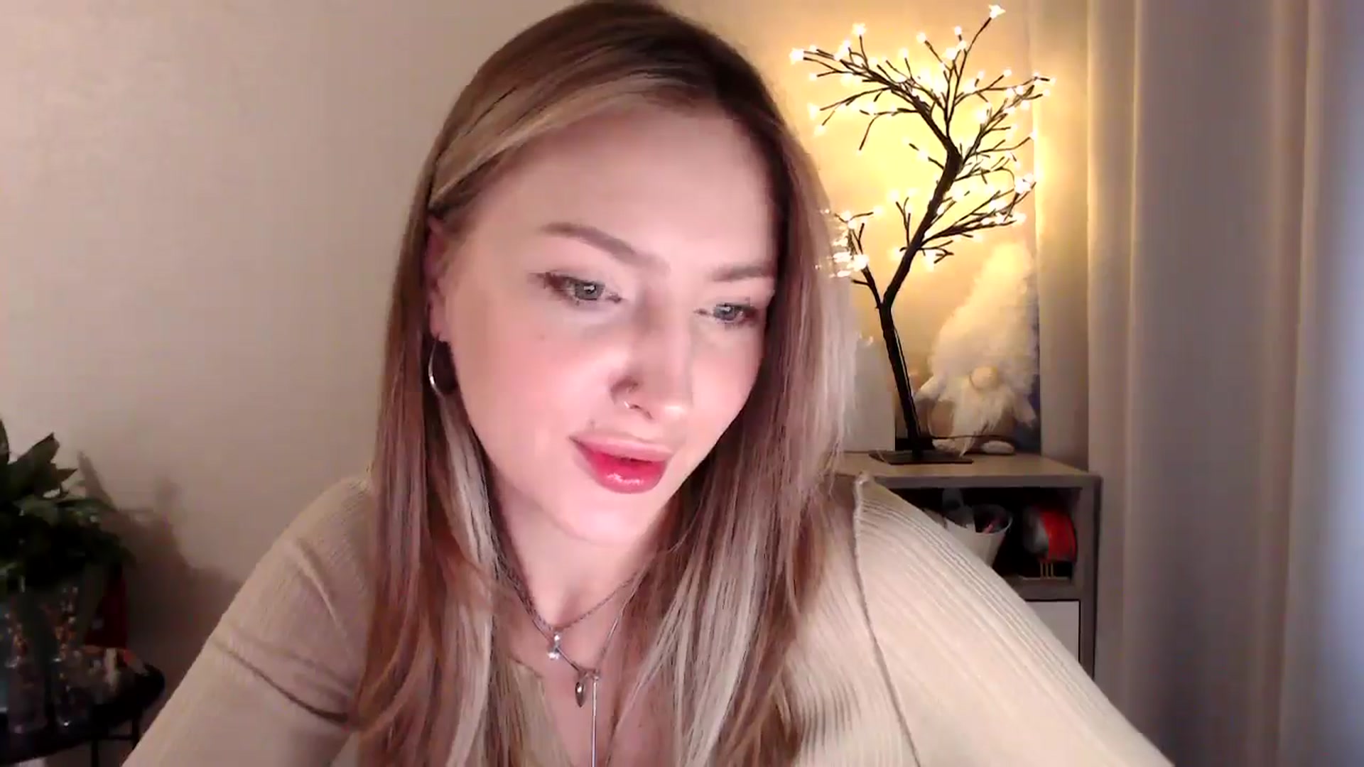 Gallery image thumbnail from My_Diana's myfreecams stream on, 05/10/2025, 15:38 image 19 of 20