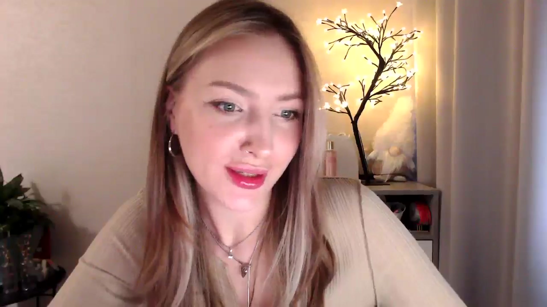 Gallery image thumbnail from My_Diana's myfreecams stream on, 05/10/2025, 15:38 image 12 of 20