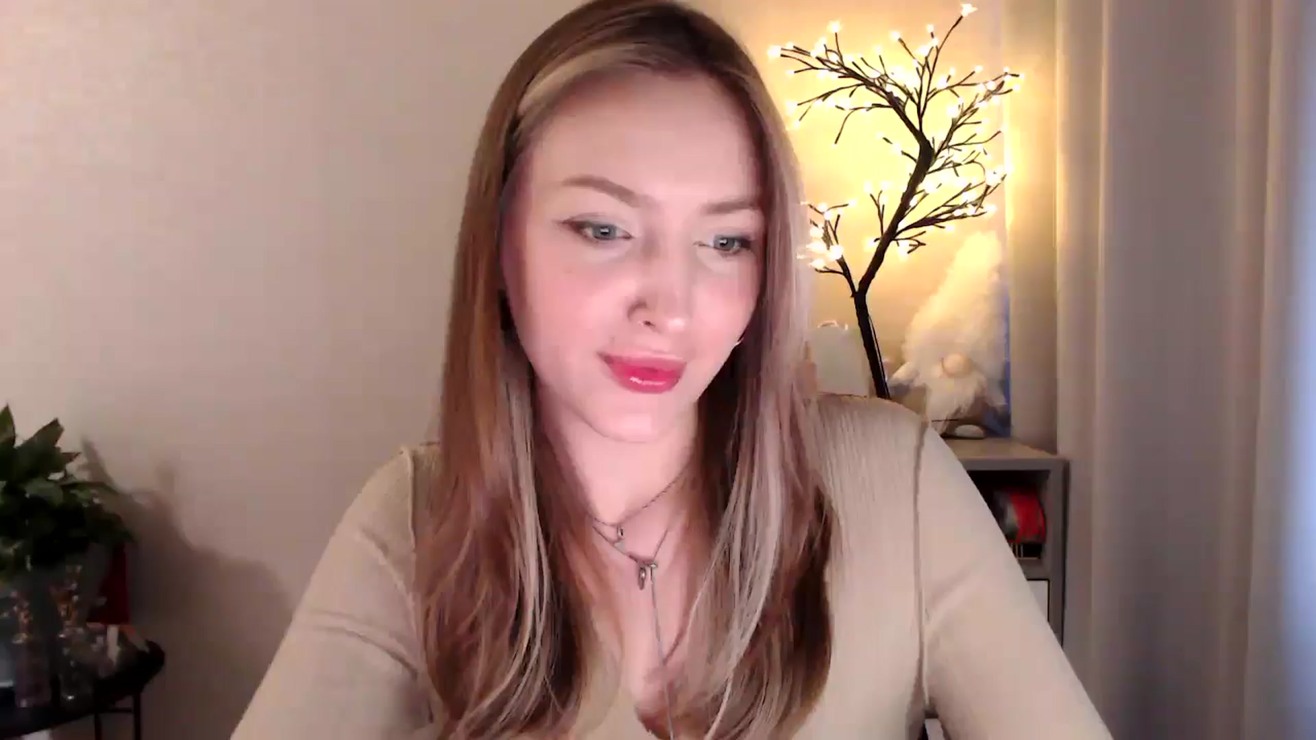 Gallery image thumbnail from My_Diana's myfreecams stream on, 05/10/2025, 15:38 image 1 of 20