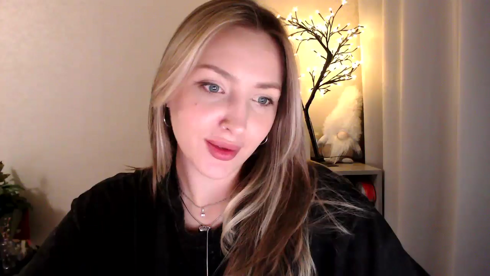 Gallery image thumbnail from My_Diana's myfreecams stream on, 05/10/2025, 23:09 image 9 of 20