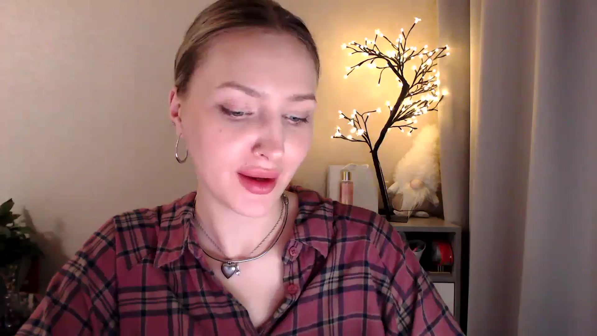Gallery image thumbnail from My_Diana's myfreecams stream on, 05/11/2025, 19:27 image 13 of 20