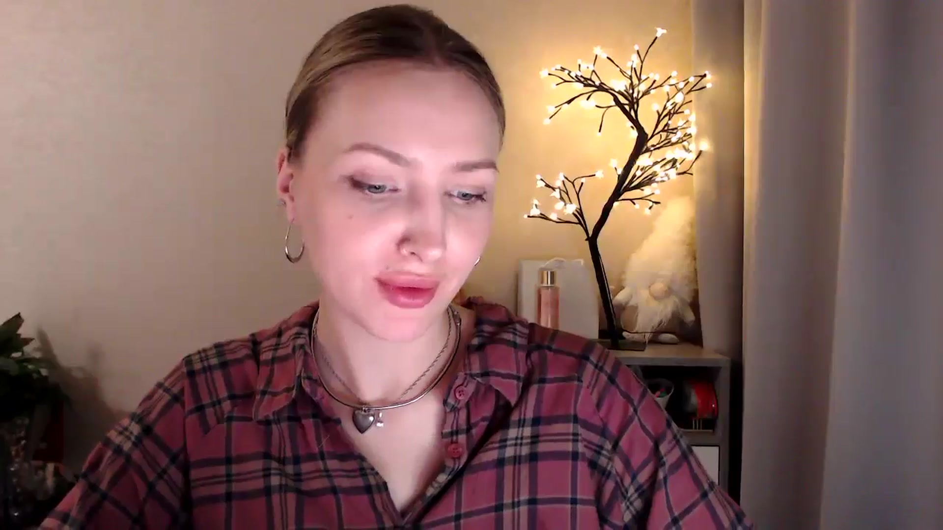 Gallery image thumbnail from My_Diana's myfreecams stream on, 05/11/2025, 19:27 image 8 of 20