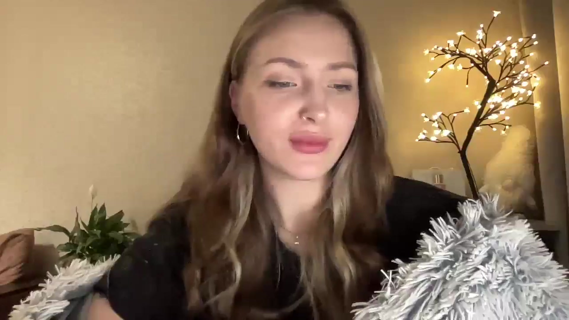 Gallery image thumbnail from My_Diana's myfreecams stream on, 05/12/2025, 19:25 image 18 of 20