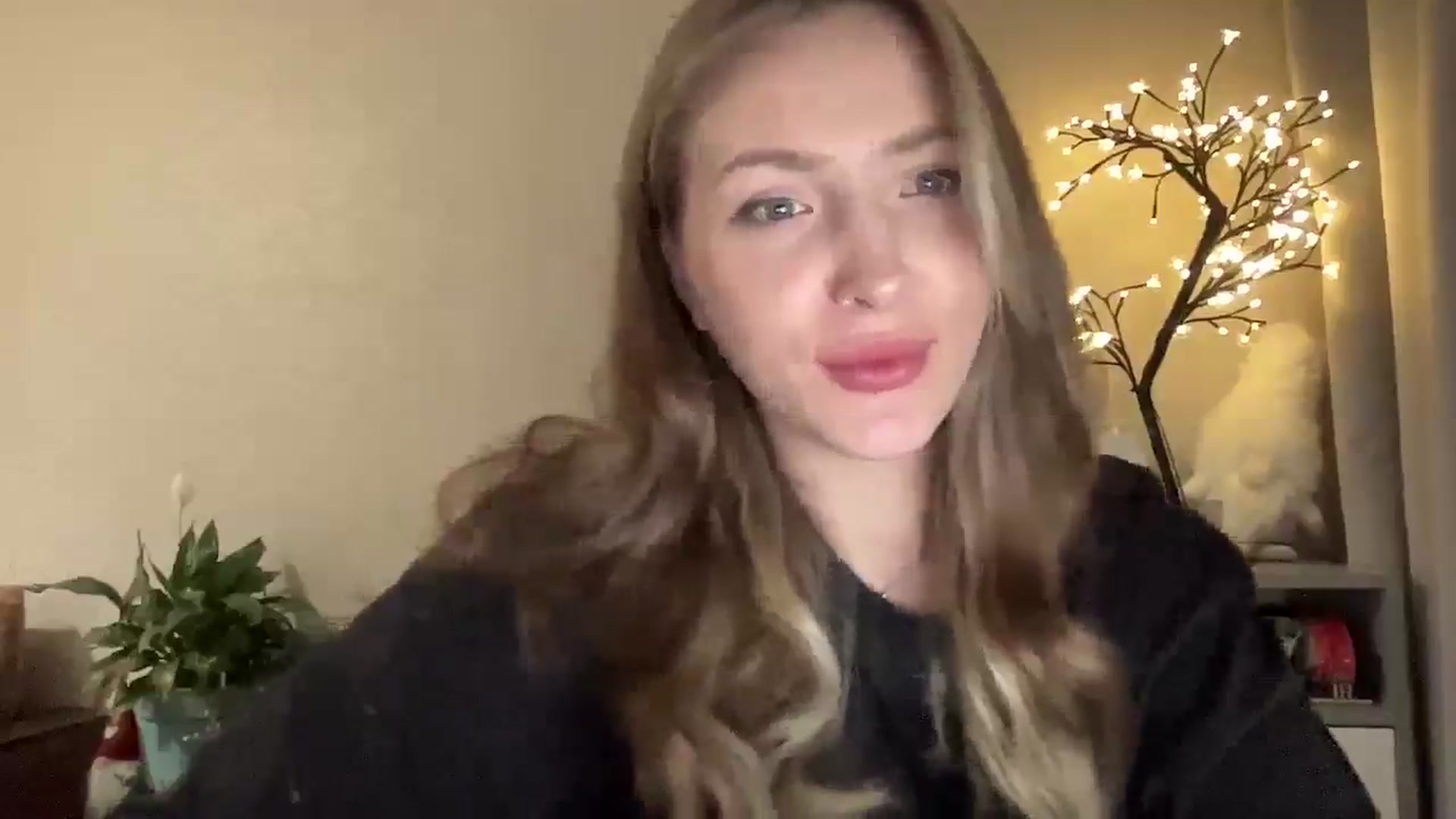 Gallery image thumbnail from My_Diana's myfreecams stream on, 05/12/2025, 19:25 image 15 of 20