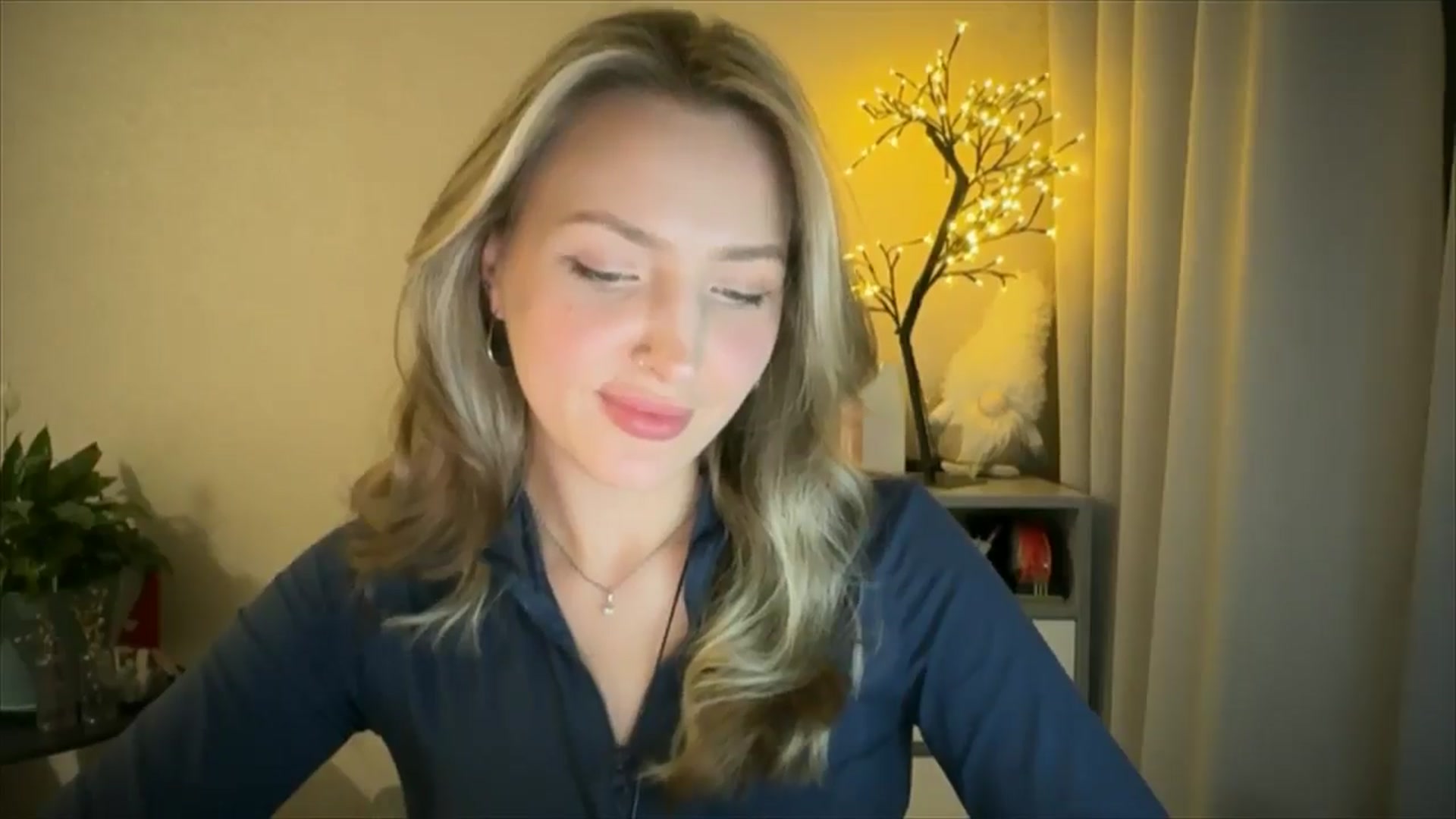 Gallery image thumbnail from My_Diana's myfreecams stream on, 05/13/2025, 20:25 image 9 of 20