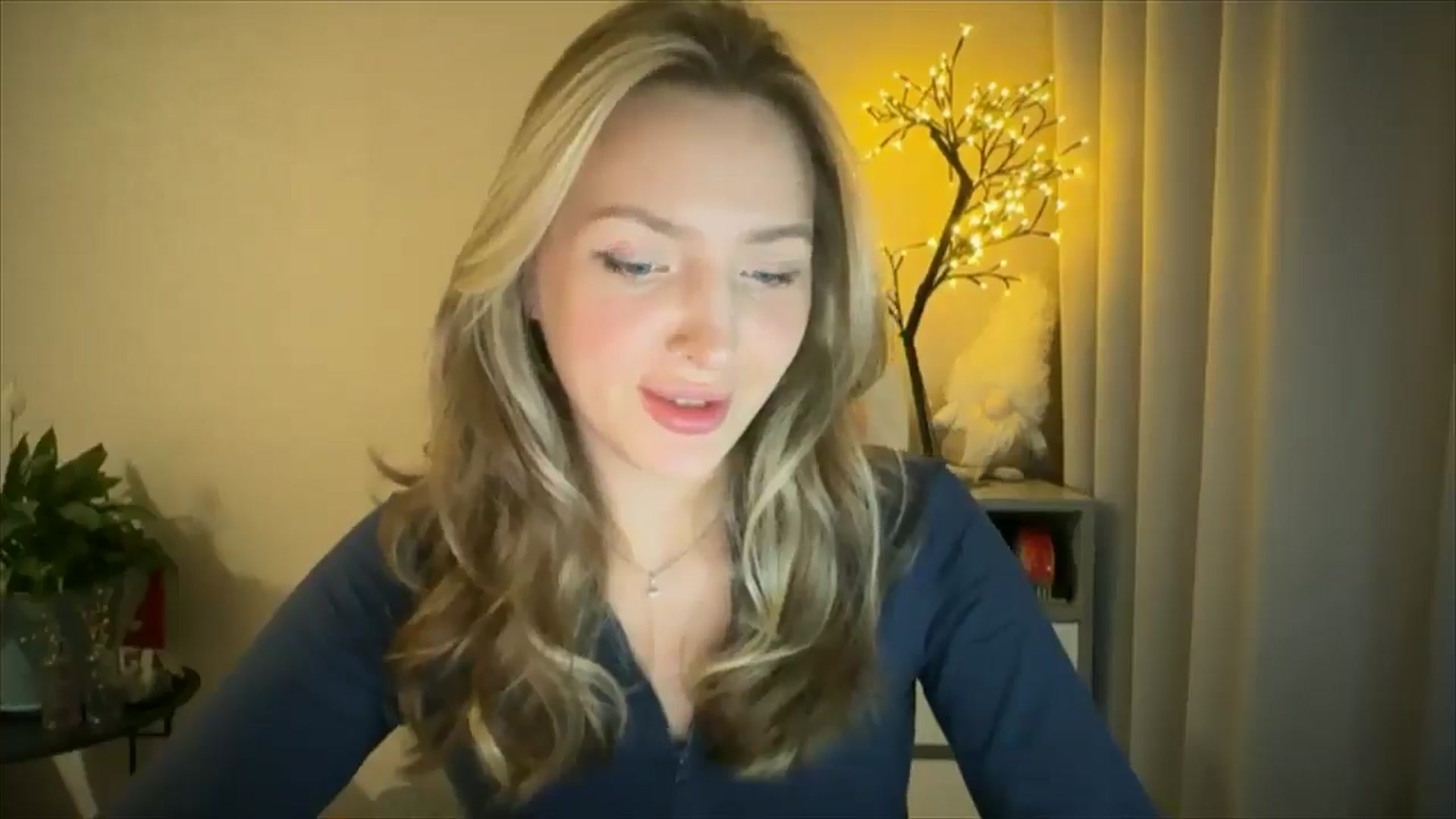 Gallery image thumbnail from My_Diana's myfreecams stream on, 05/13/2025, 21:56 image 12 of 20