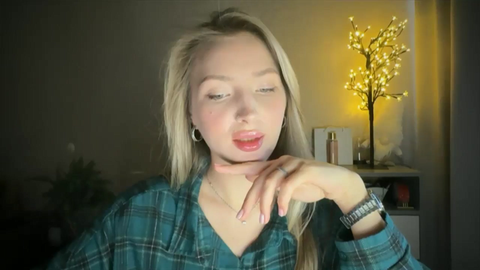 Gallery image thumbnail from My_Diana's myfreecams stream on, 05/16/2025, 15:03 image 1 of 20
