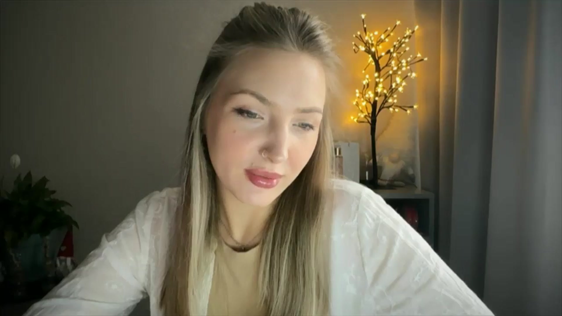 Gallery image thumbnail from My_Diana's myfreecams stream on, 05/17/2025, 14:25 image 5 of 20