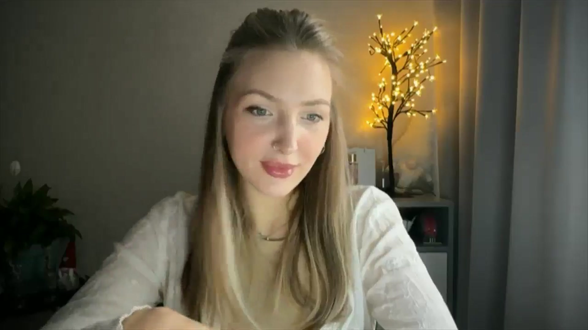 Gallery image thumbnail from My_Diana's myfreecams stream on, 05/17/2025, 14:25 image 8 of 20