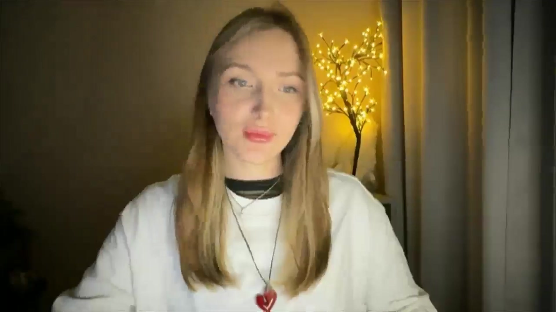 Gallery image thumbnail from My_Diana's myfreecams stream on, 05/21/2025, 20:08 image 8 of 20