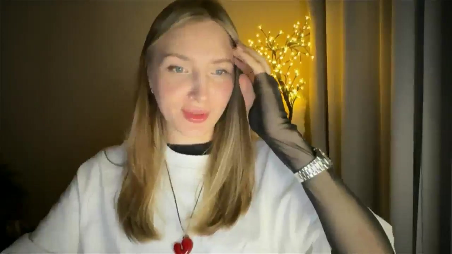 Gallery image thumbnail from My_Diana's myfreecams stream on, 05/21/2025, 20:08 image 17 of 20