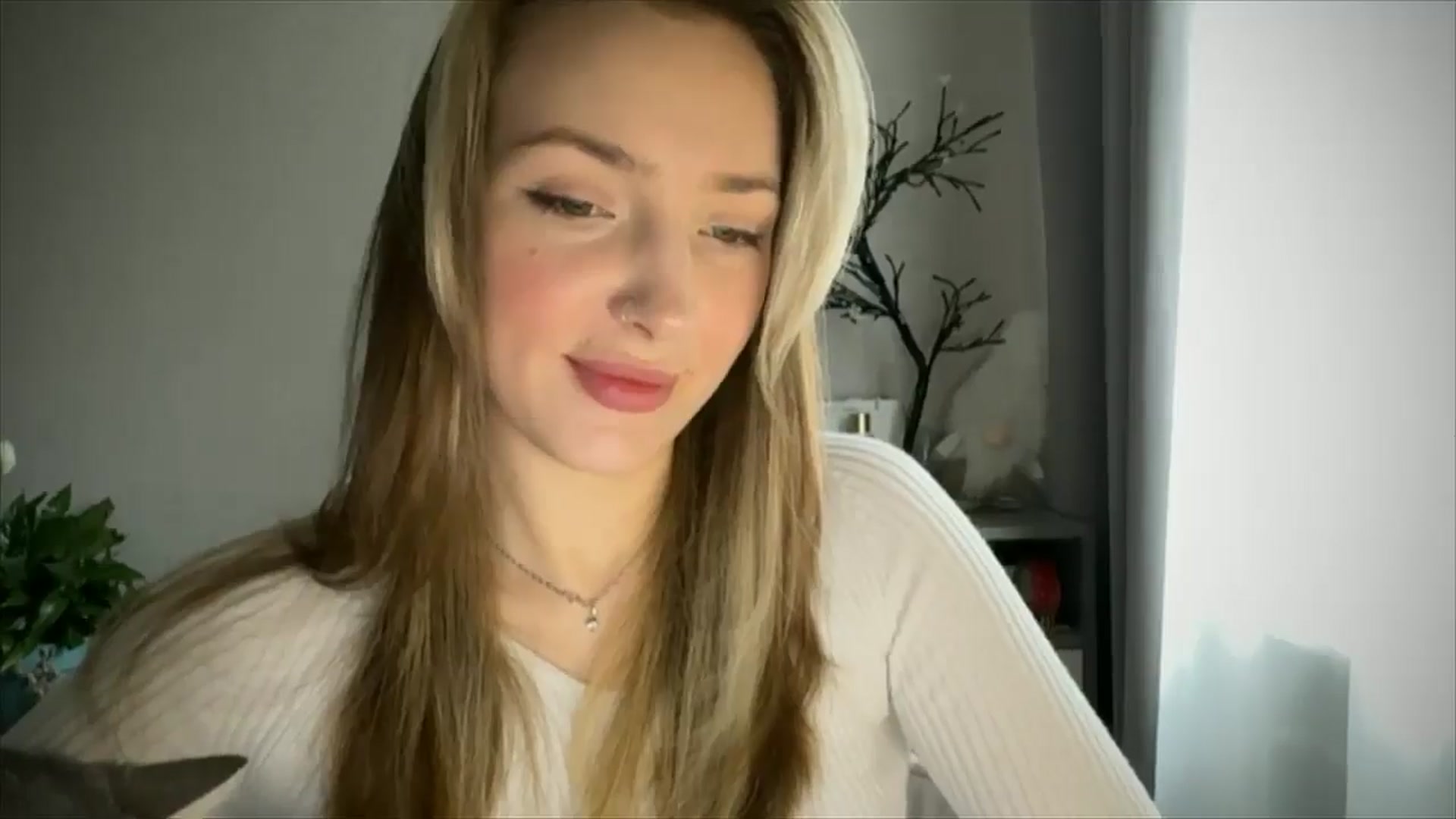 Gallery image thumbnail from My_Diana's myfreecams stream on, 05/24/2025, 14:57 image 2 of 20