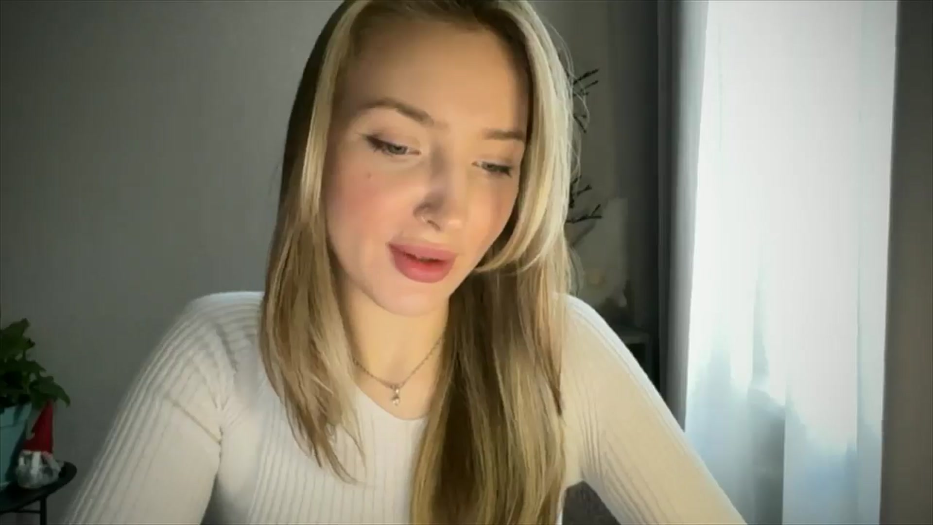 Gallery image thumbnail from My_Diana's myfreecams stream on, 05/24/2025, 14:57 image 19 of 20