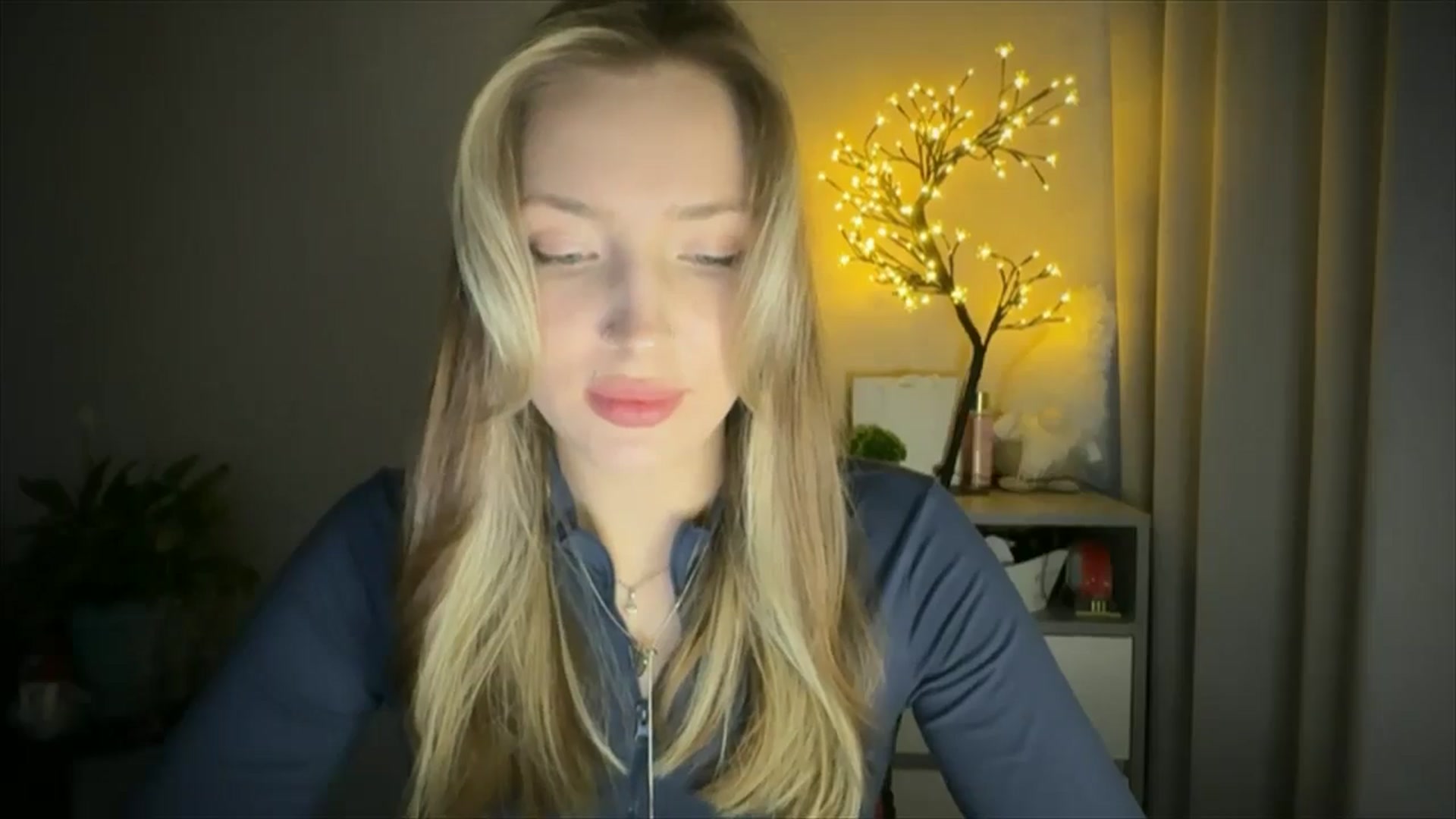 Gallery image thumbnail from My_Diana's myfreecams stream on, 05/29/2025, 16:19 image 13 of 20