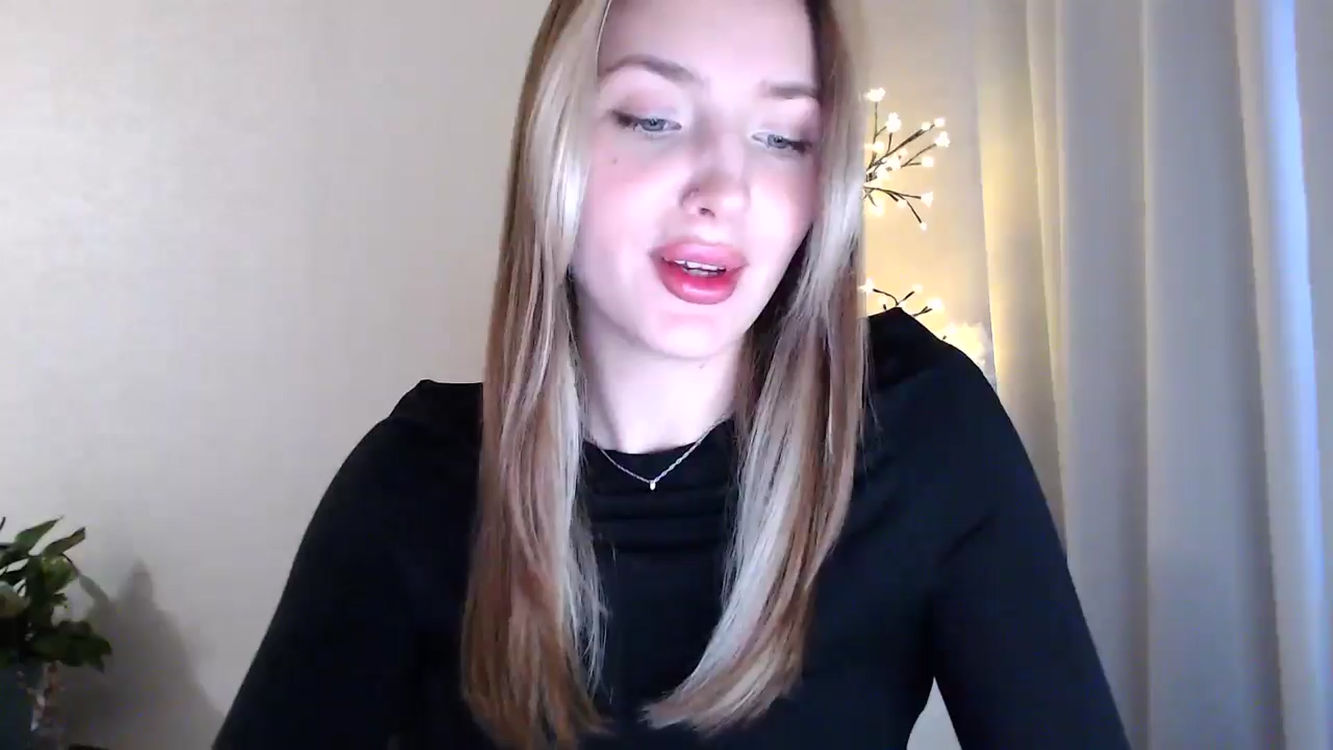 Gallery image thumbnail from My_Diana's myfreecams stream on, 05/30/2025, 14:49 image 18 of 20