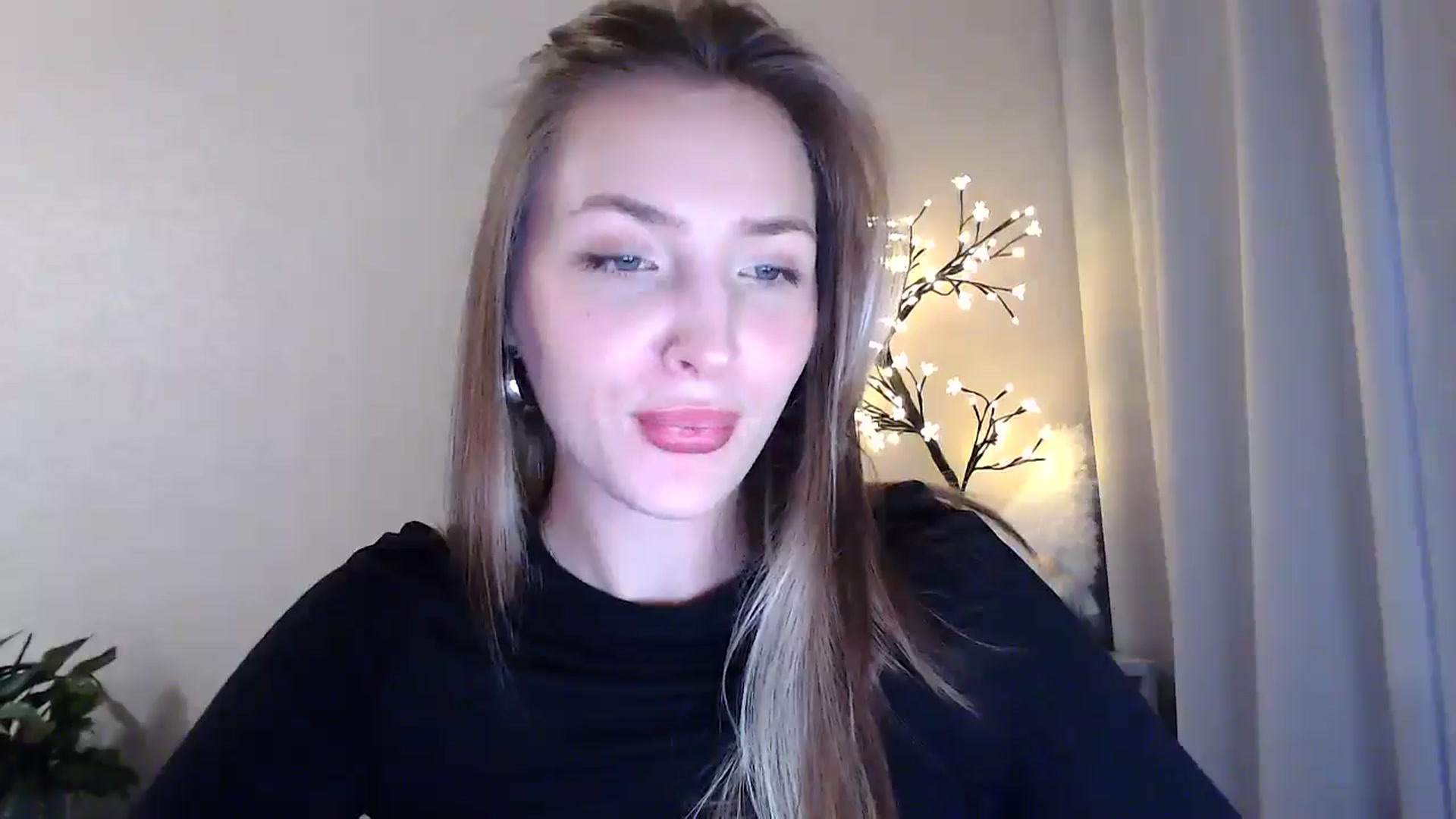 Gallery image thumbnail from My_Diana's myfreecams stream on, 05/30/2025, 16:27 image 7 of 20