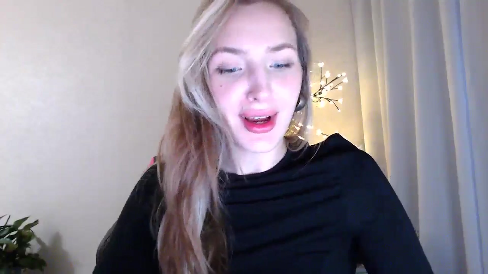 Gallery image thumbnail from My_Diana's myfreecams stream on, 05/30/2025, 16:27 image 12 of 20