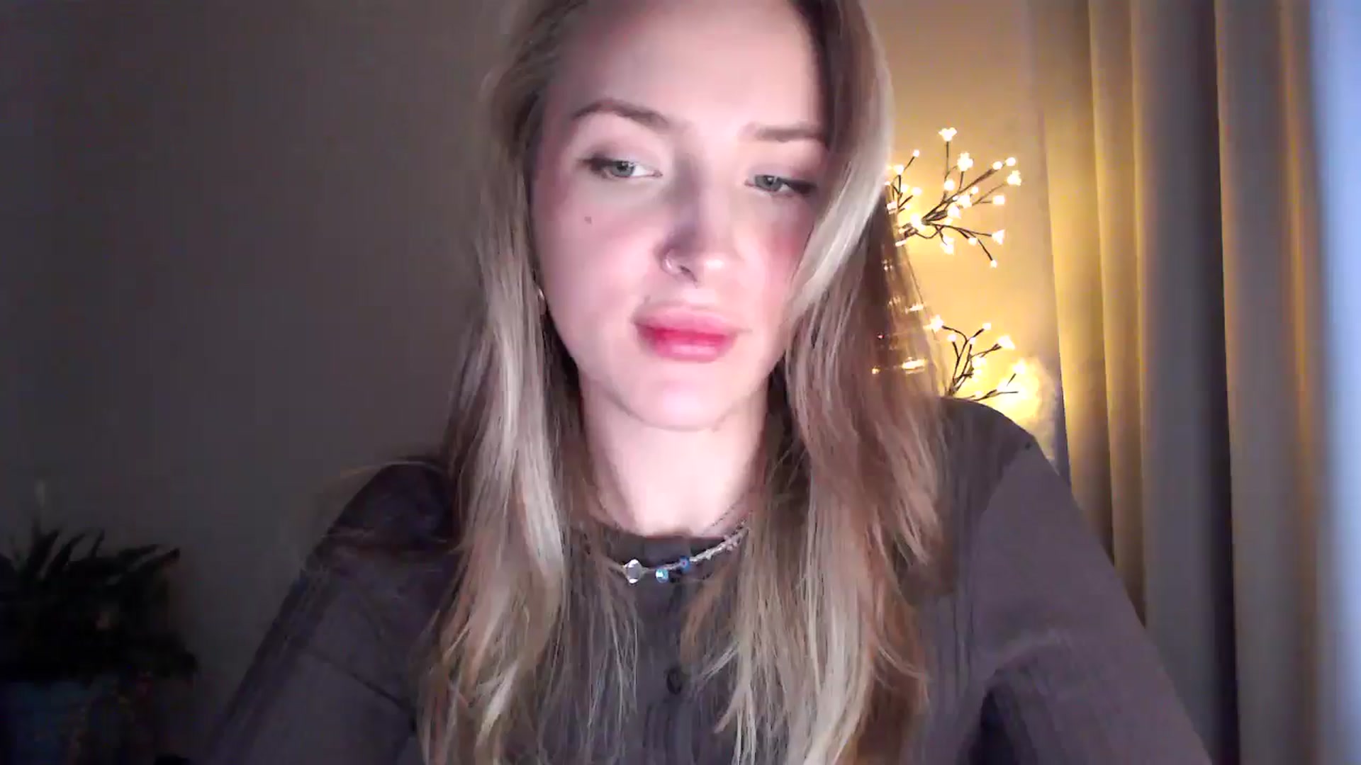Gallery image thumbnail from My_Diana's myfreecams stream on, 05/31/2025, 16:04 image 18 of 20