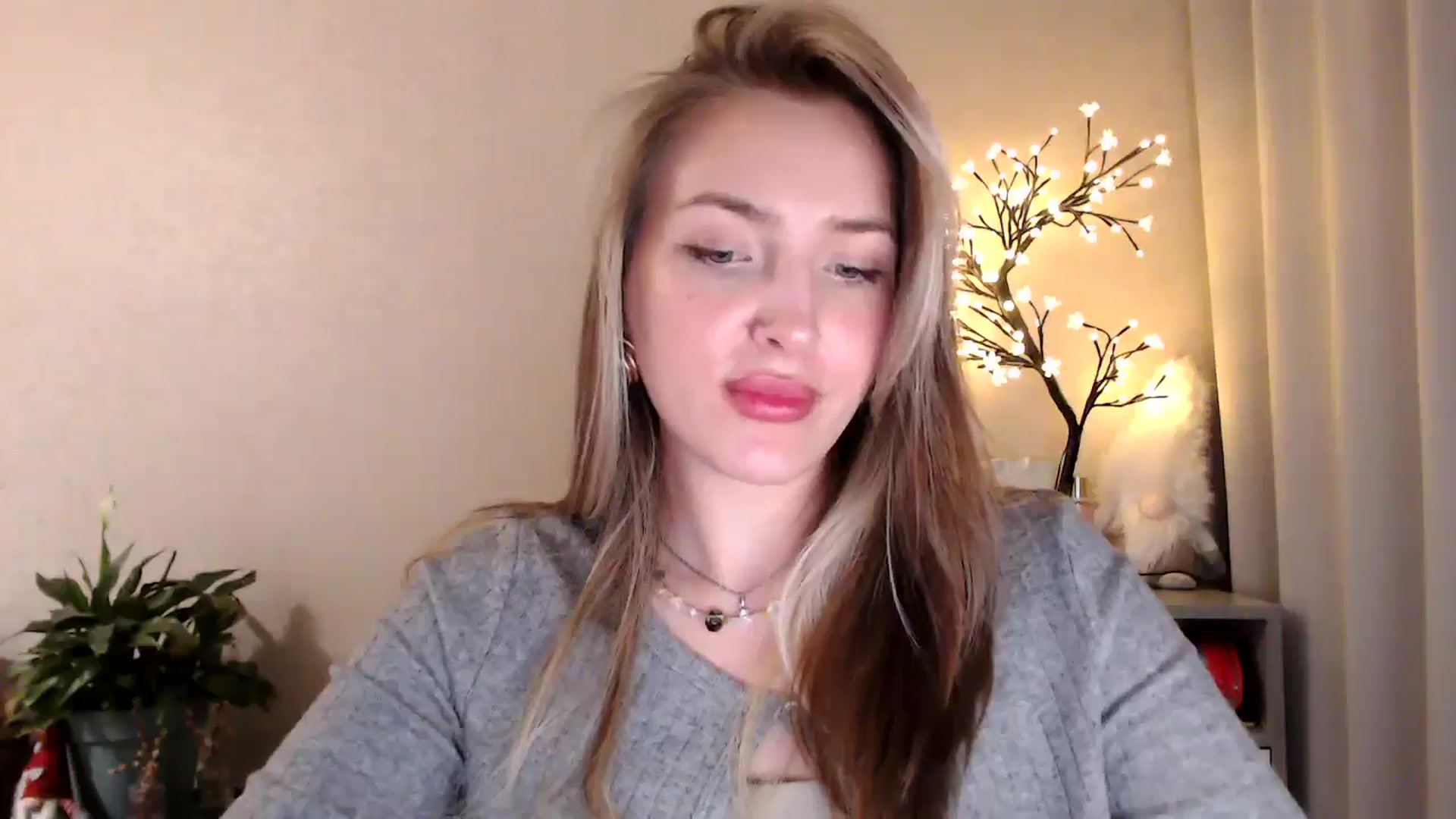 Gallery image thumbnail from My_Diana's myfreecams stream on, 05/31/2025, 22:32 image 13 of 20