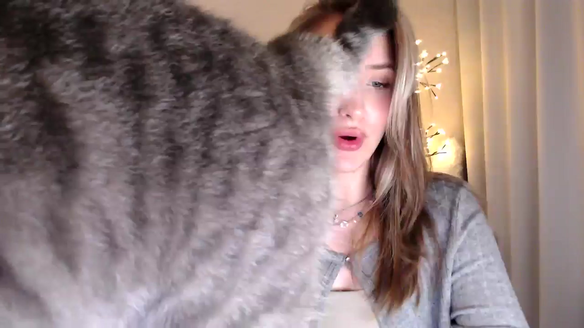 Gallery image thumbnail from My_Diana's myfreecams stream on, 05/31/2025, 22:32 image 20 of 20