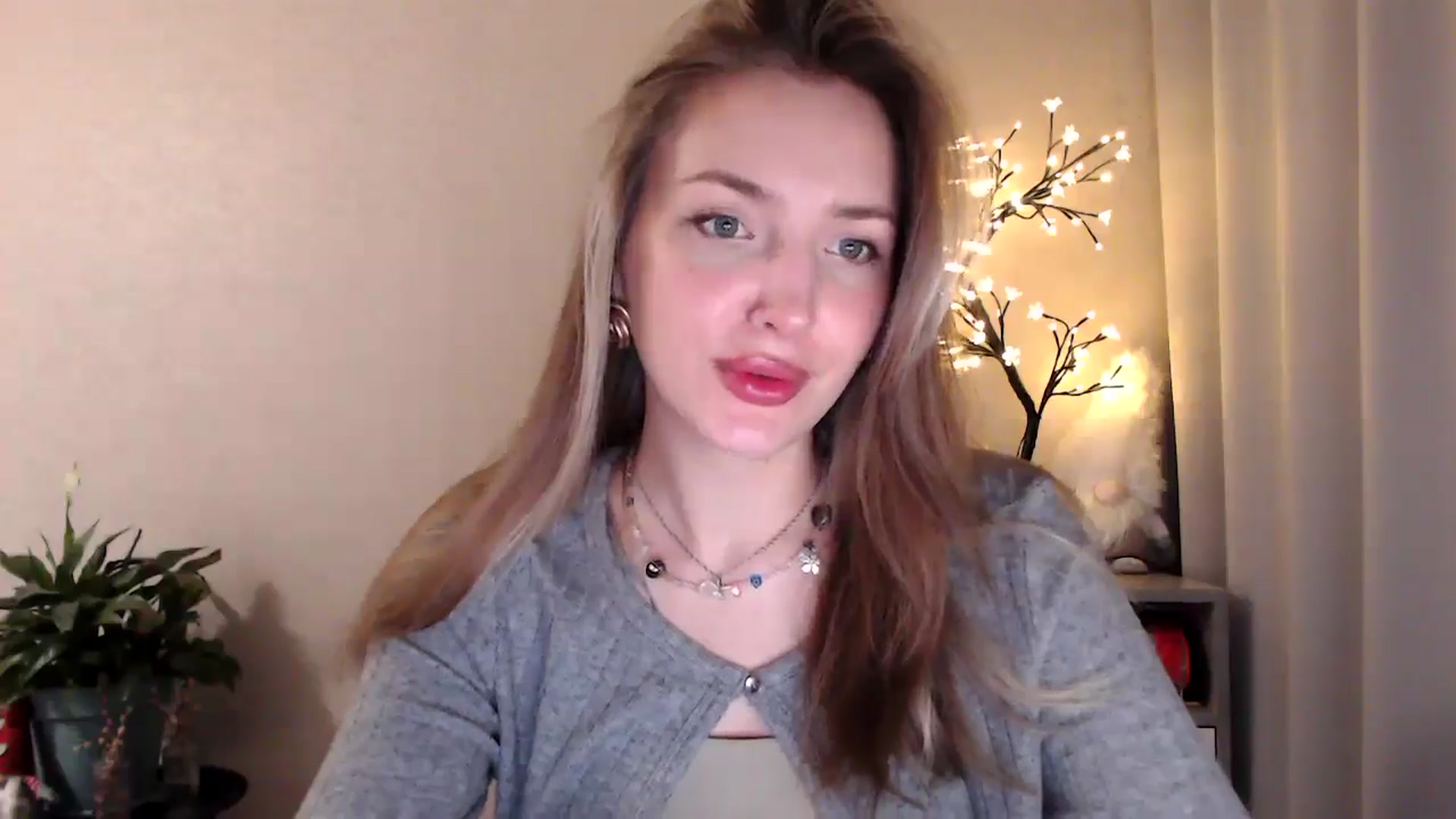 Gallery image thumbnail from My_Diana's myfreecams stream on, 05/31/2025, 22:32 image 2 of 20
